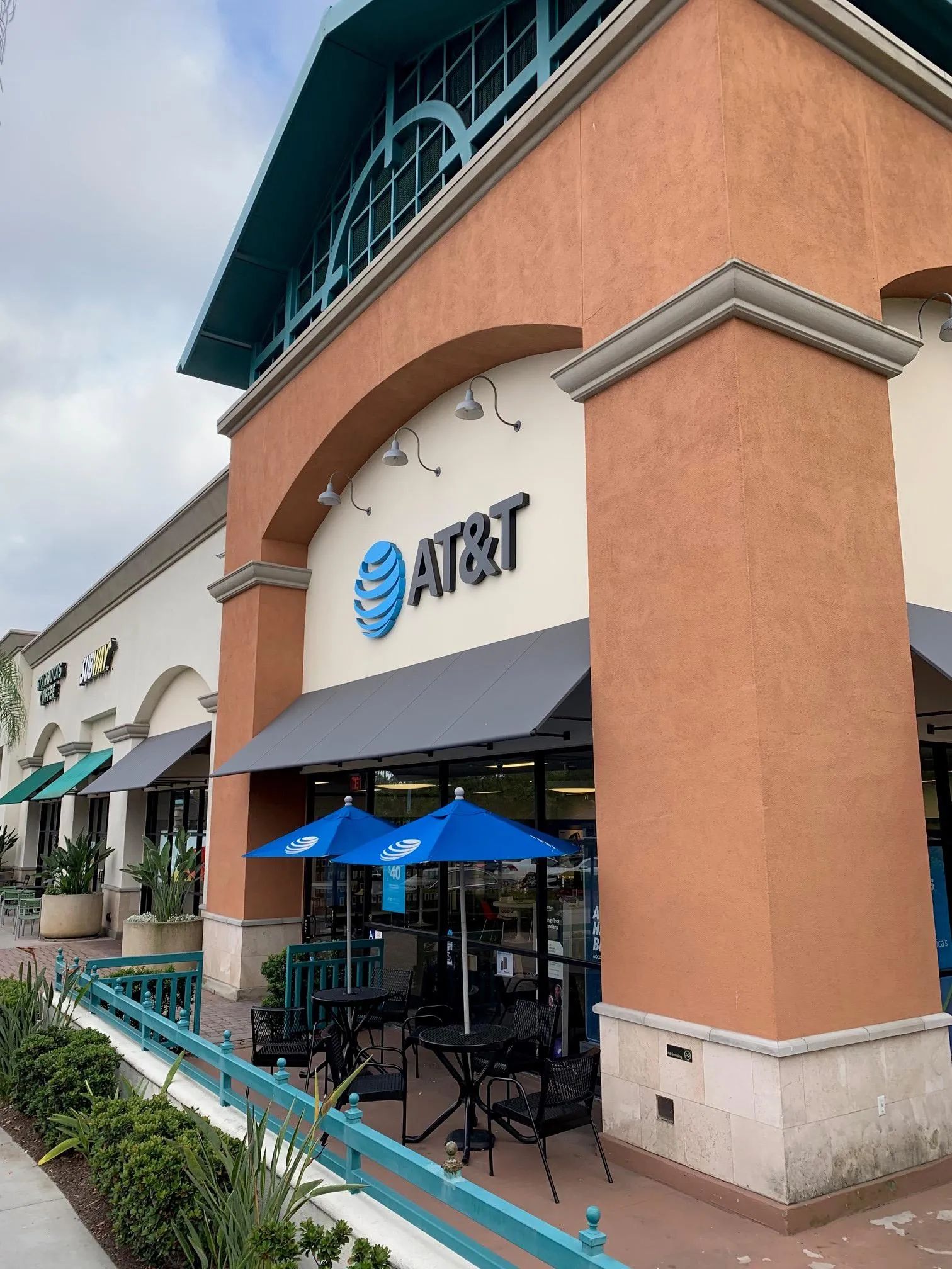 AT&T Store Encinitas - SD ENCINITAS PROMENADE