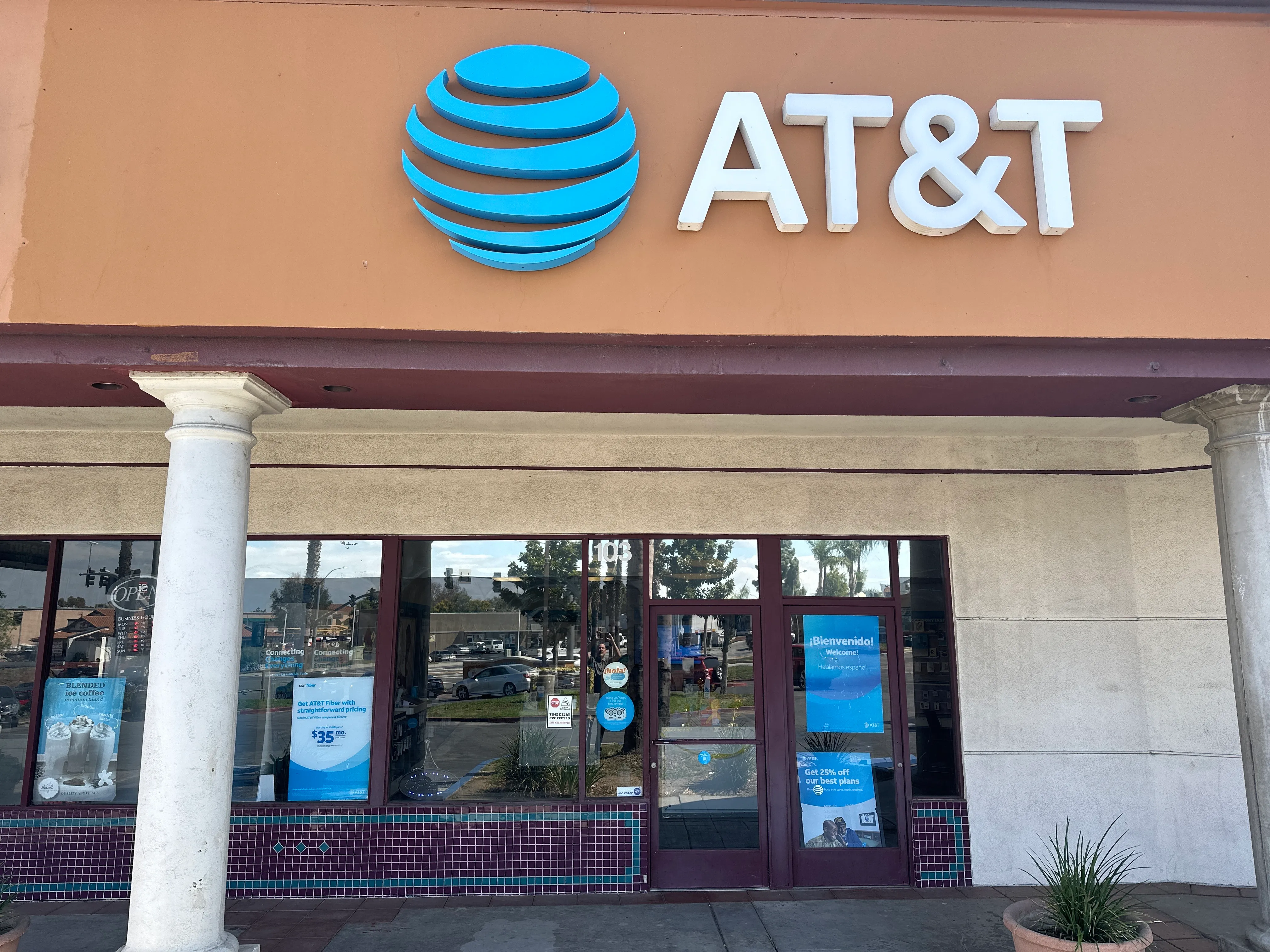 AT&T Store Corona - Corona