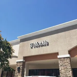 T-Mobile El Monte Way & Monte Vista