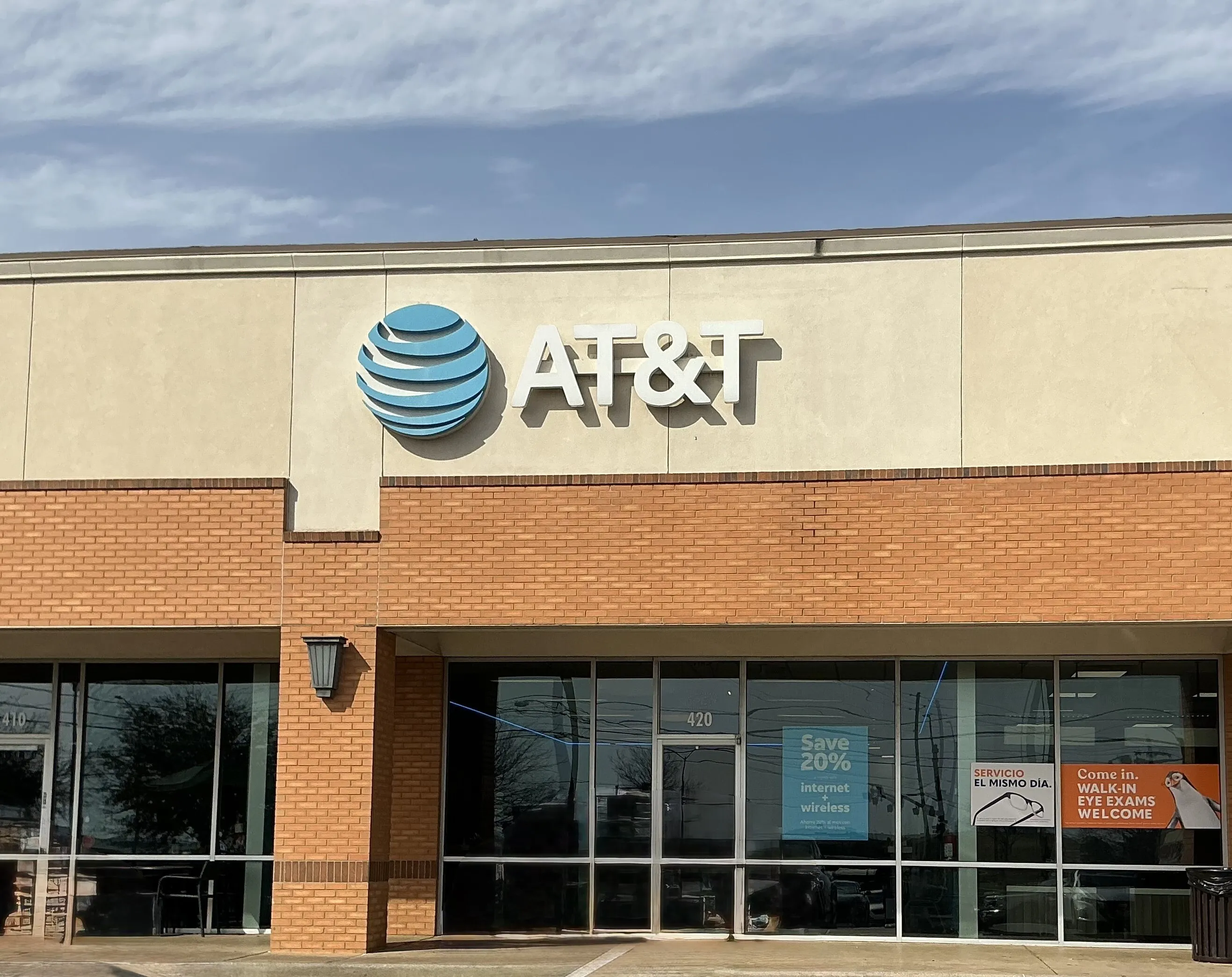 AT&T Store Dallas - Bachman Lake