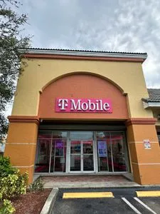 T-Mobile NW 41st Street & NW 104th St