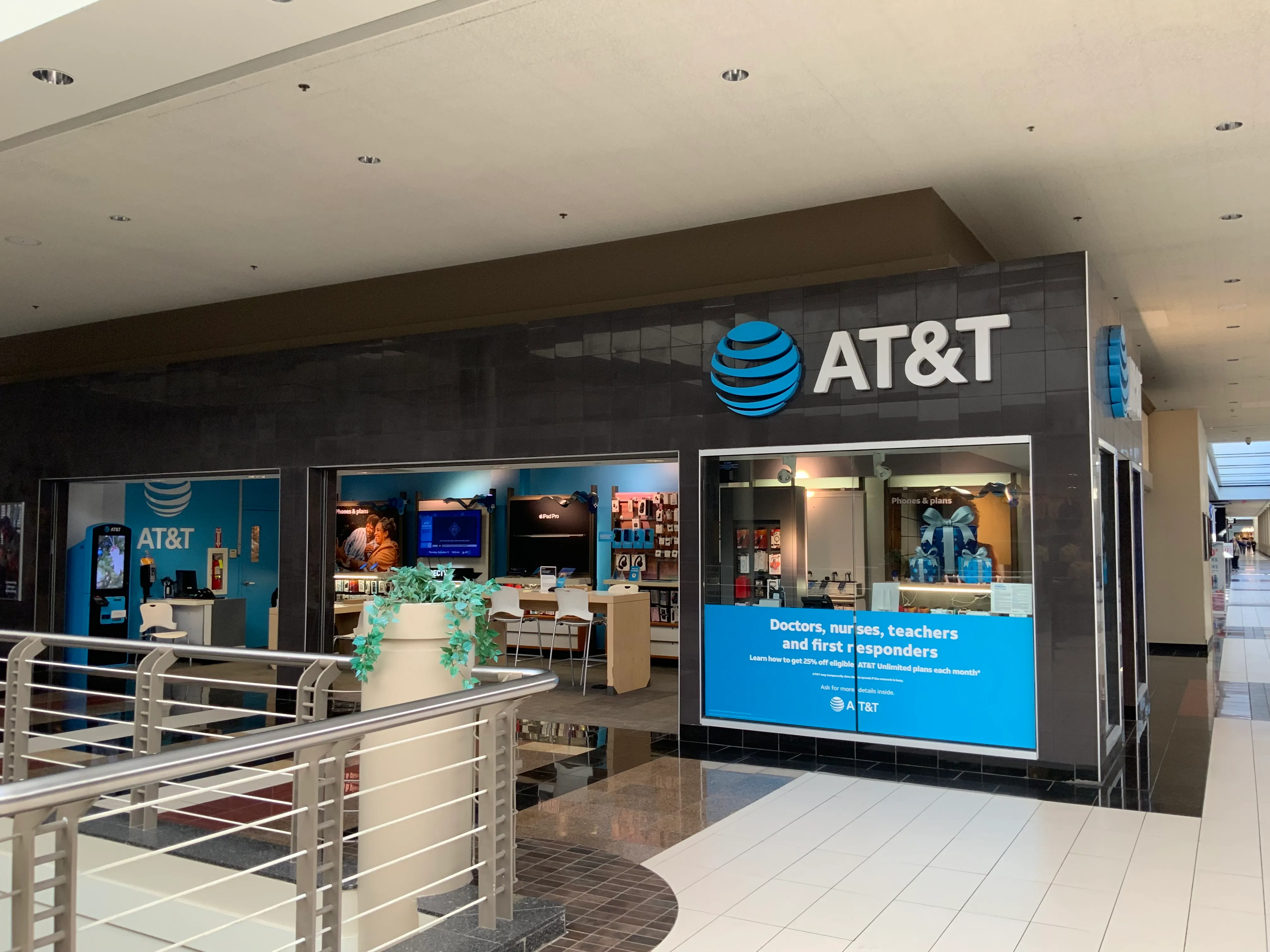 AT&T Store Cheektowaga - Galleria Mall