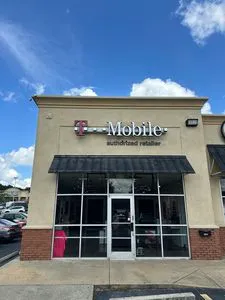 T-Mobile Buford Hwy & I-285