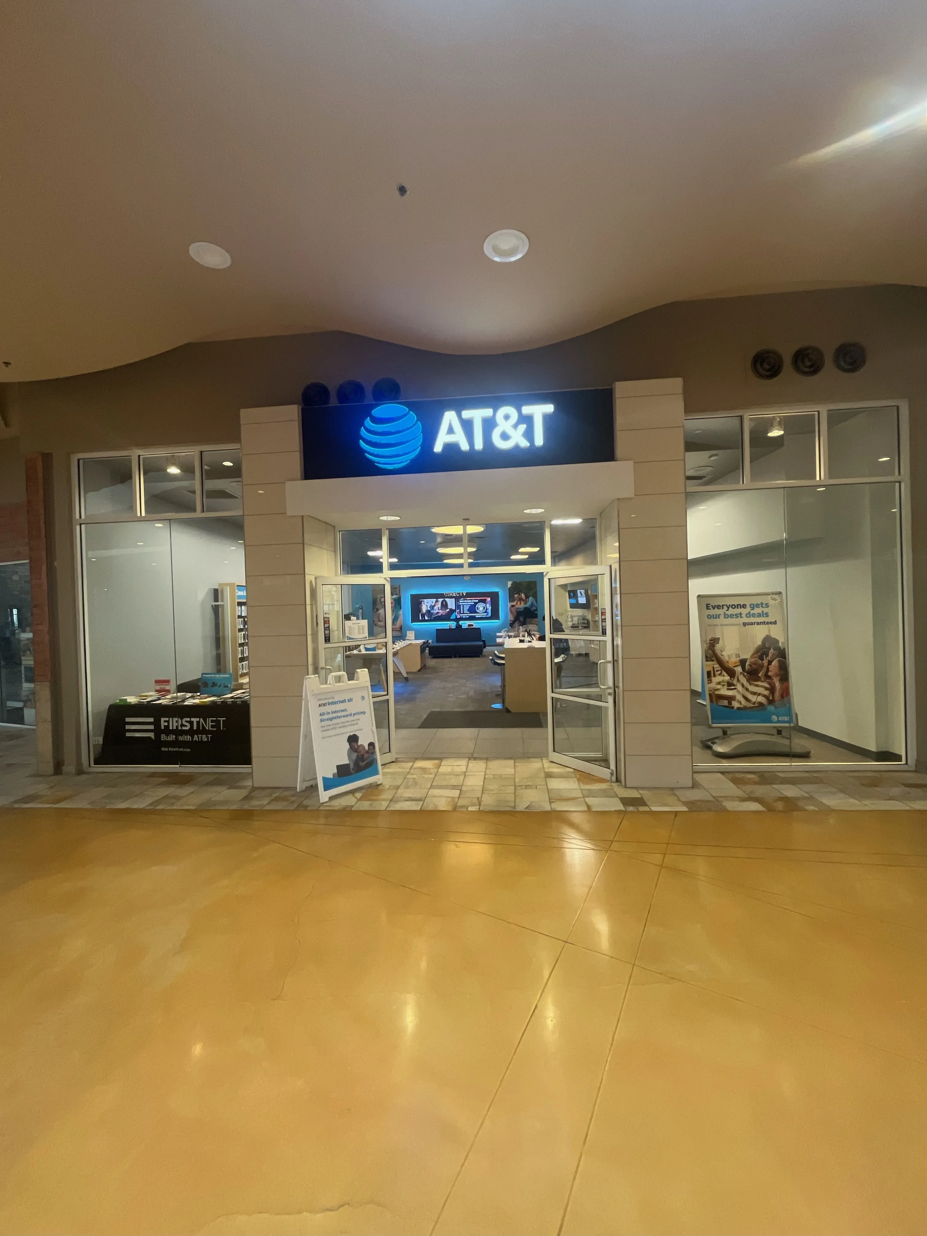 AT&T Store Broomfield - Flatiron Crossing
