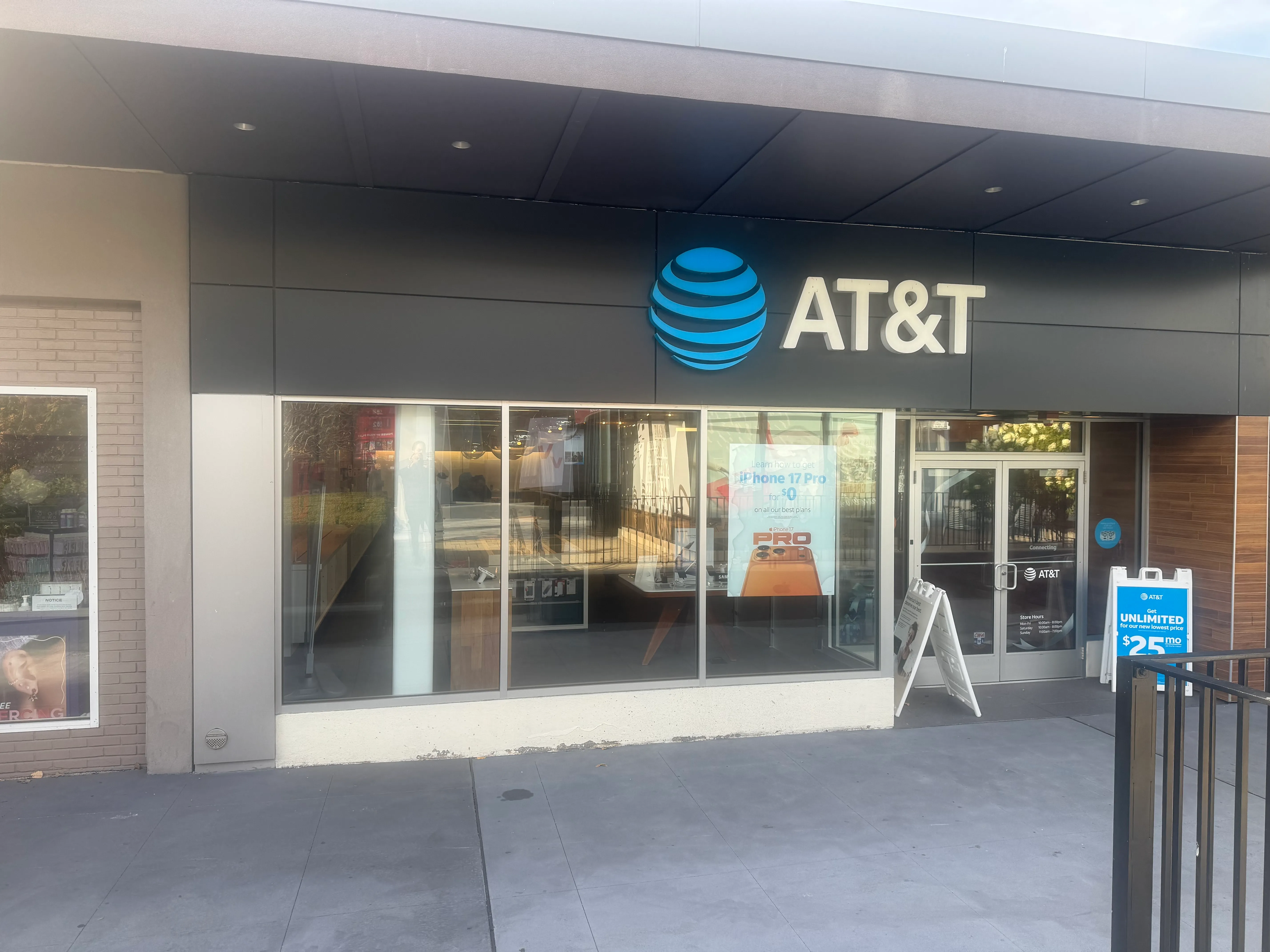 AT&T Store Yonkers - Cross County Shopping Center