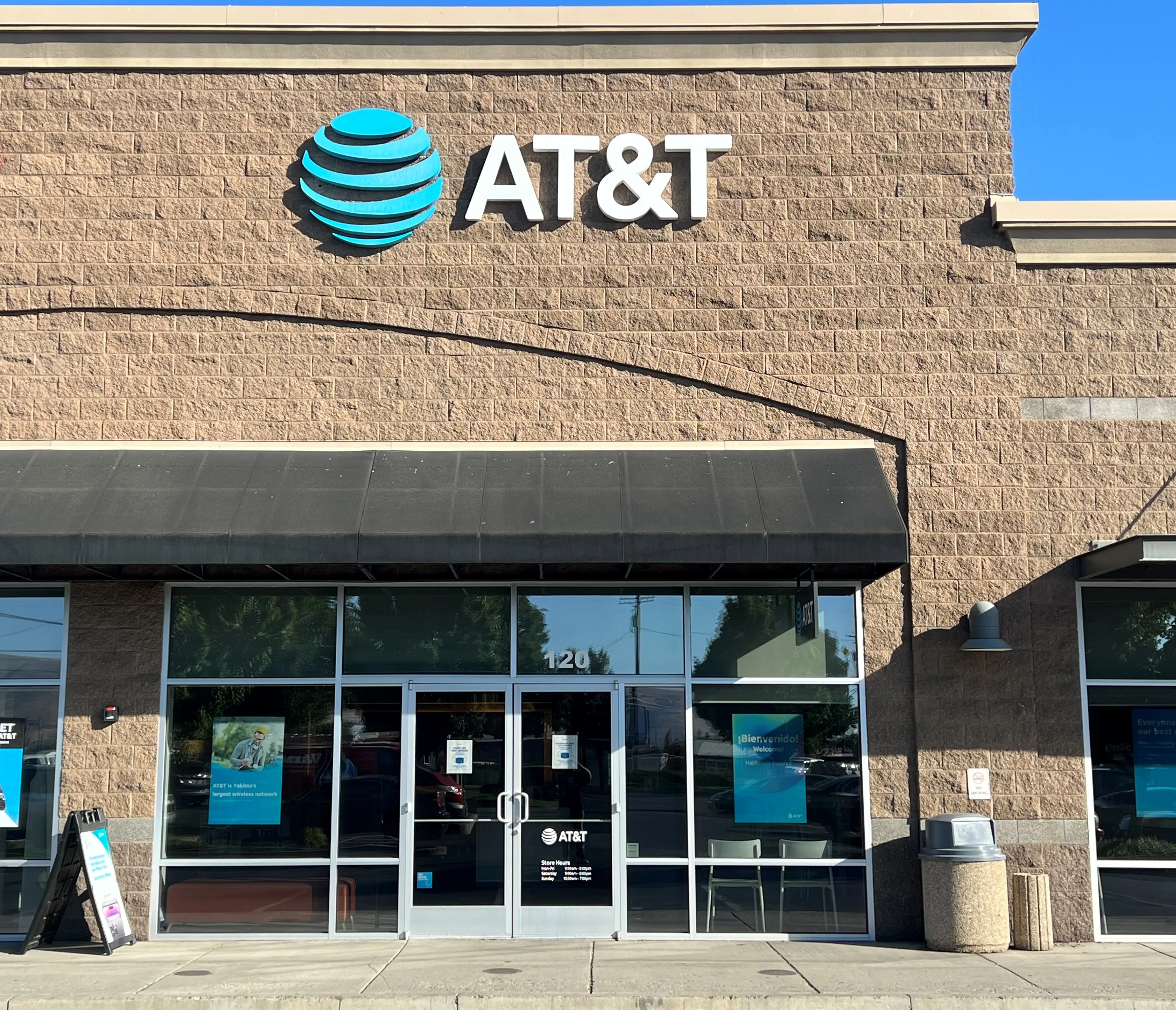 AT&T Store Yakima - UG Valley