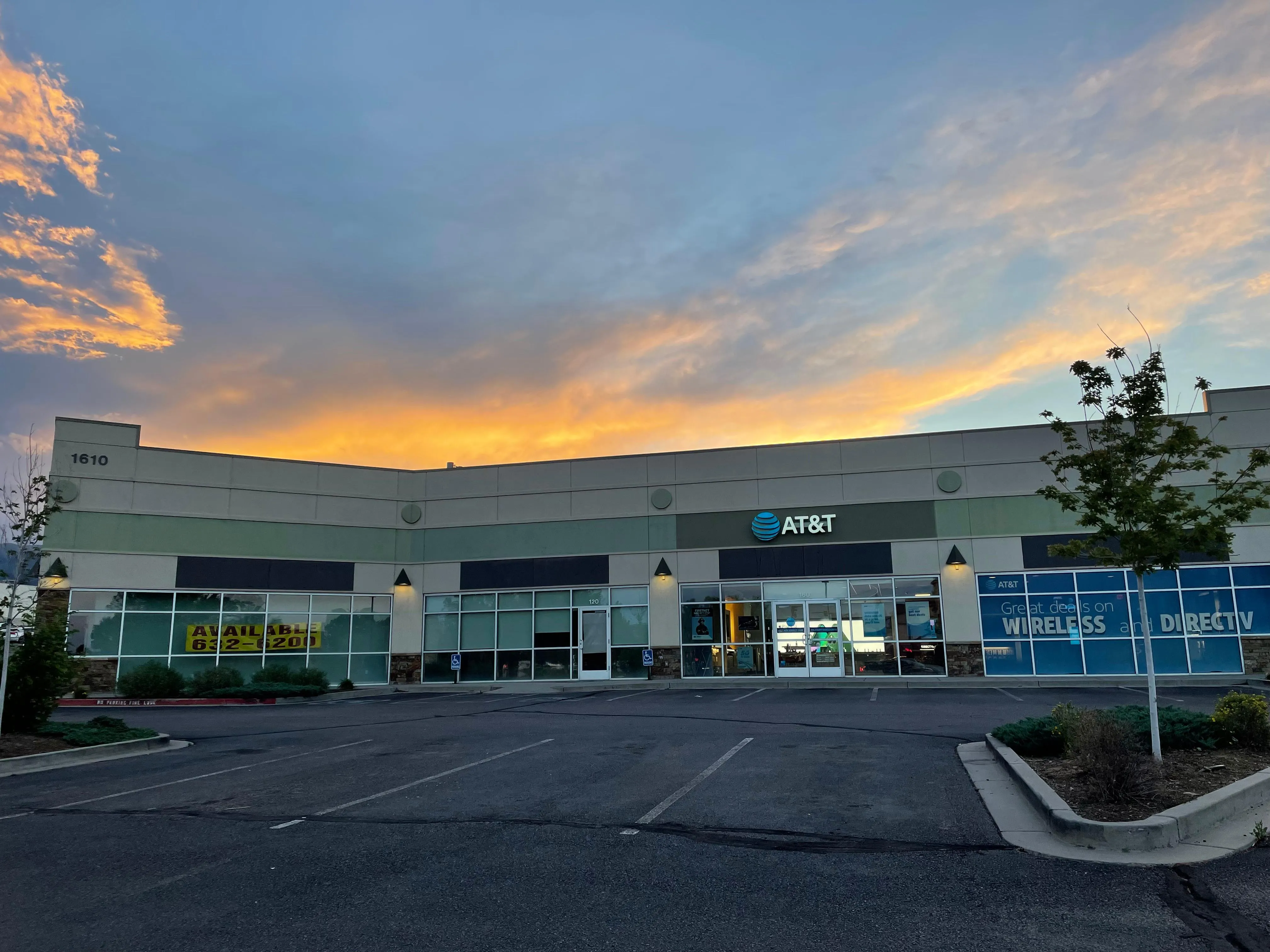 AT&T Store Colorado Springs - Cheyenne Mountain Blvd