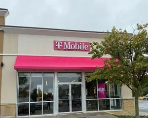 T-Mobile N Dupont Hwy & Dover Downs Rd