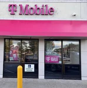 T-Mobile Central & Indian Brook