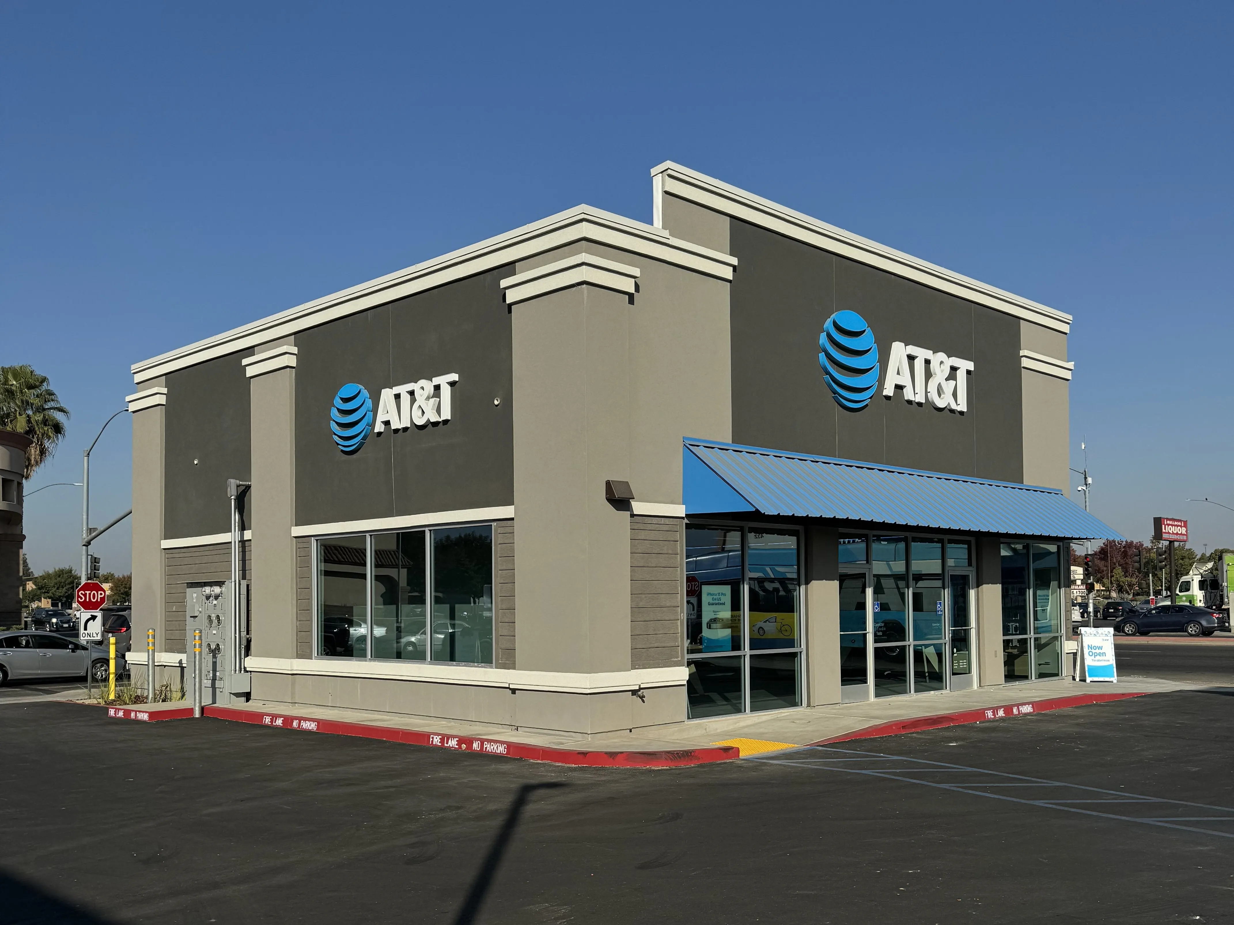 AT&T Store Fresno - Fashion Fair