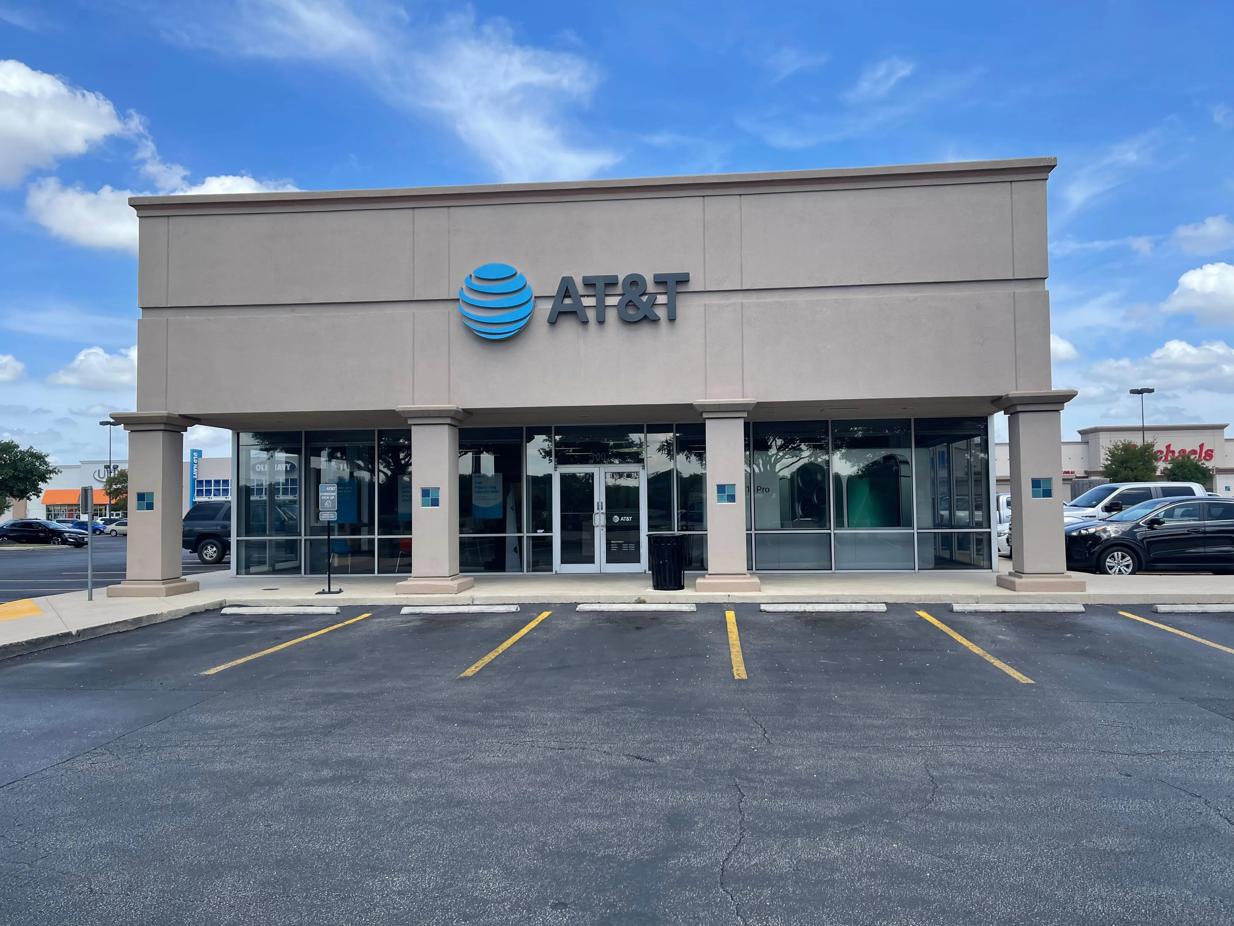 AT&T Store San Antonio - Ingram