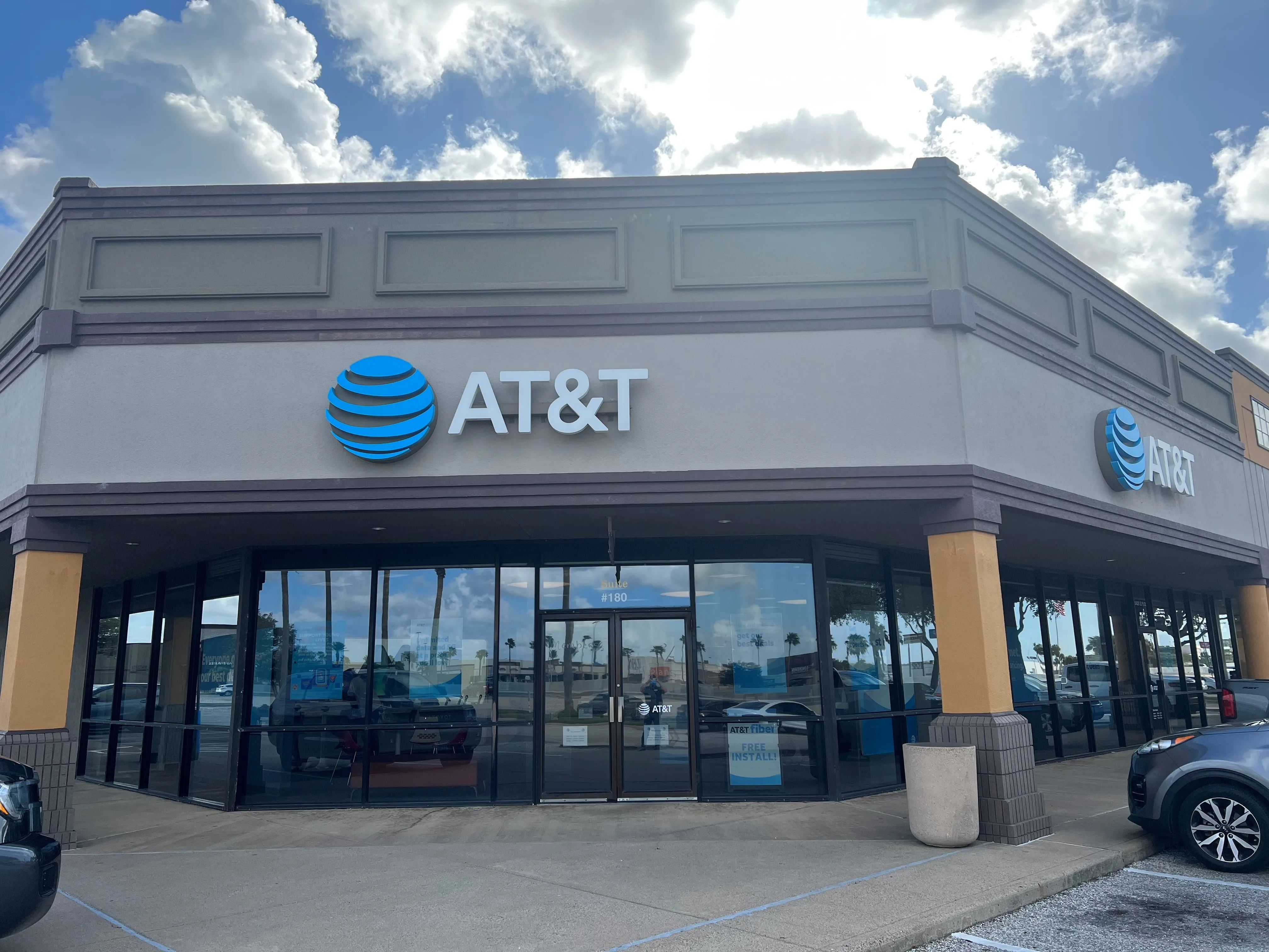 AT&T Store Corpus Christi - Moore Plaza