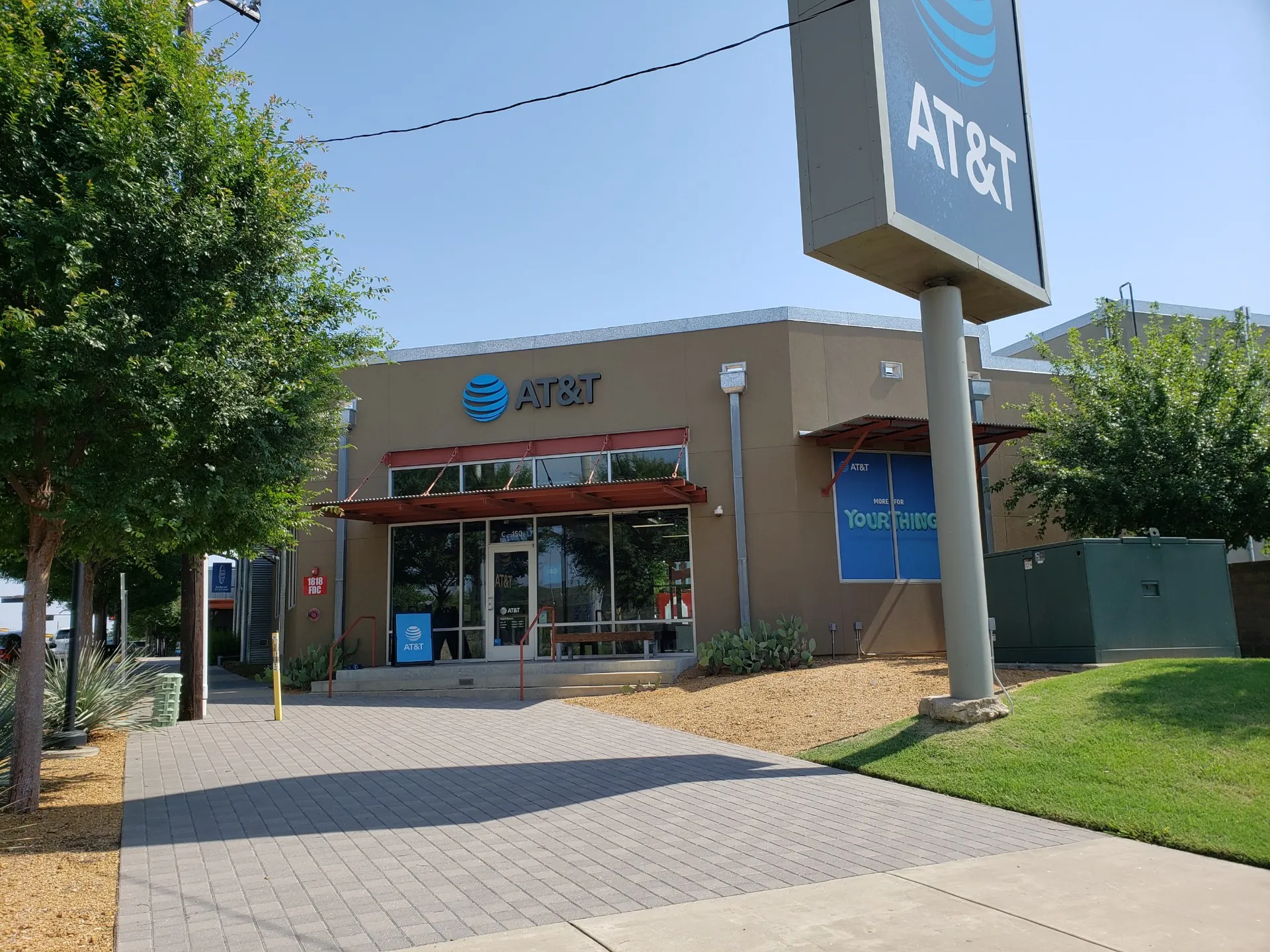 AT&T Store Dallas - SYLVAN TRINITY
