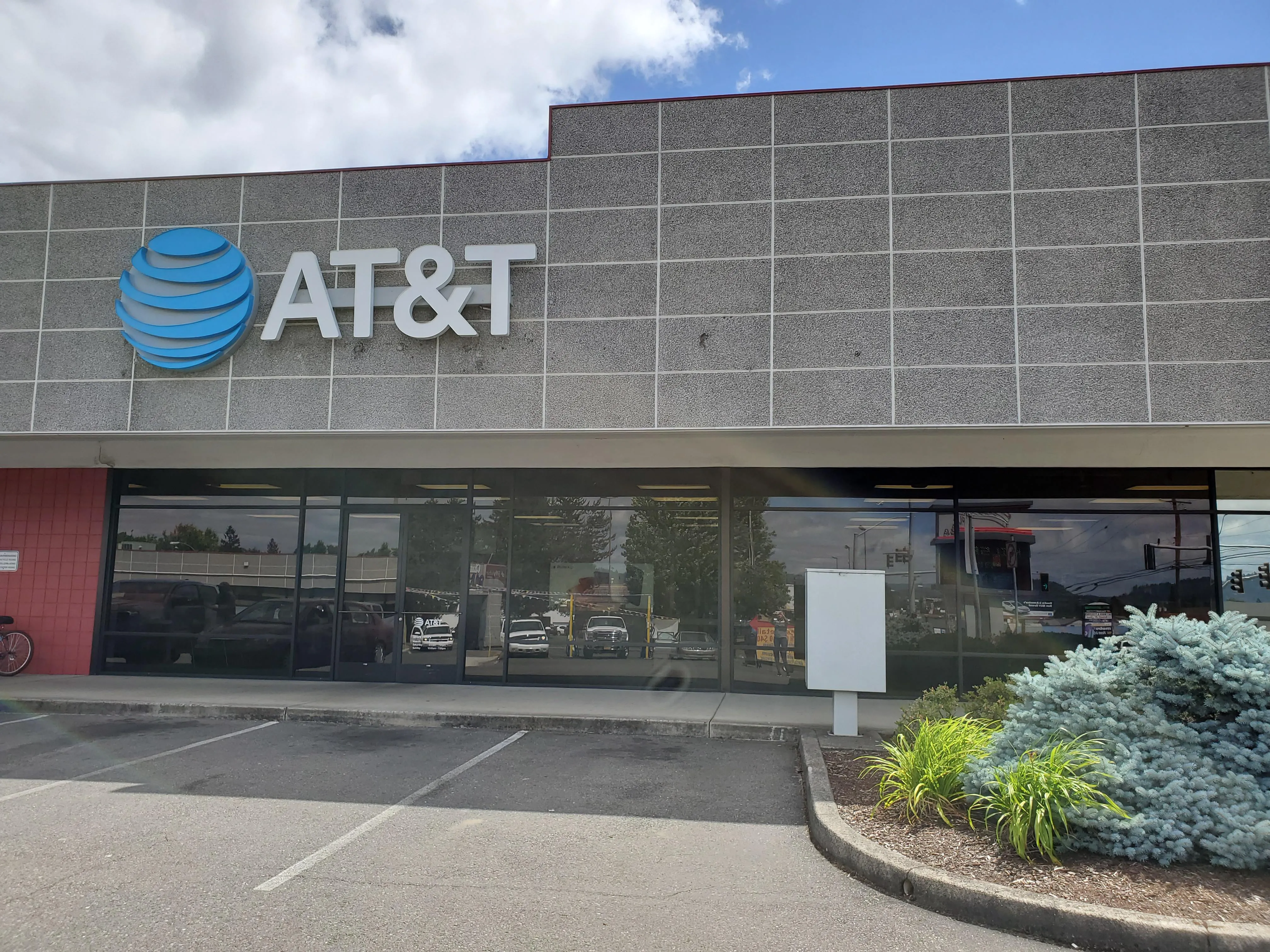 AT&T Store Roseburg - ROSEBURG