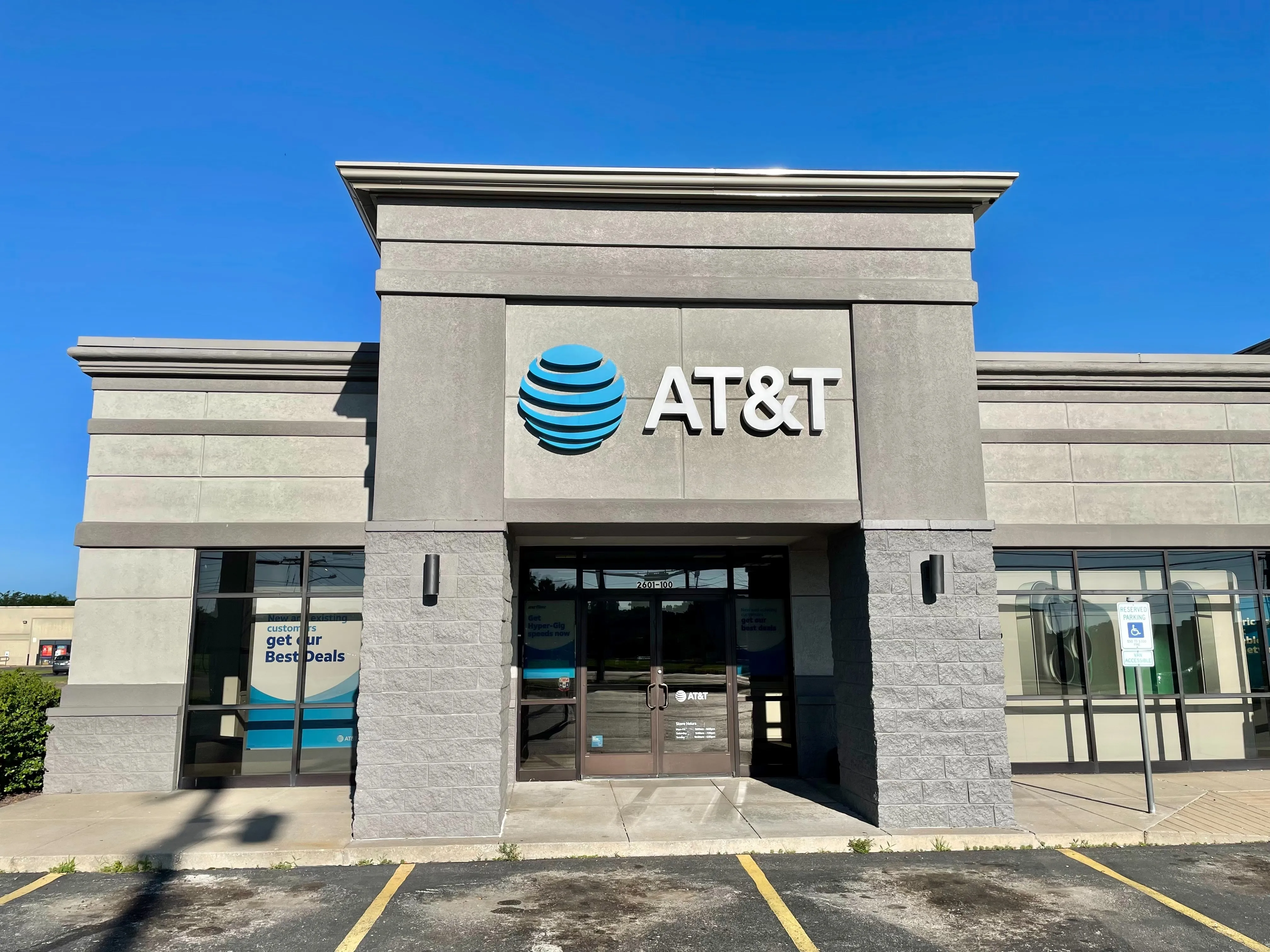 AT&T Store Springfield - Town & Country Center