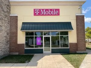 T-Mobile Dulles Landing Shopping Center