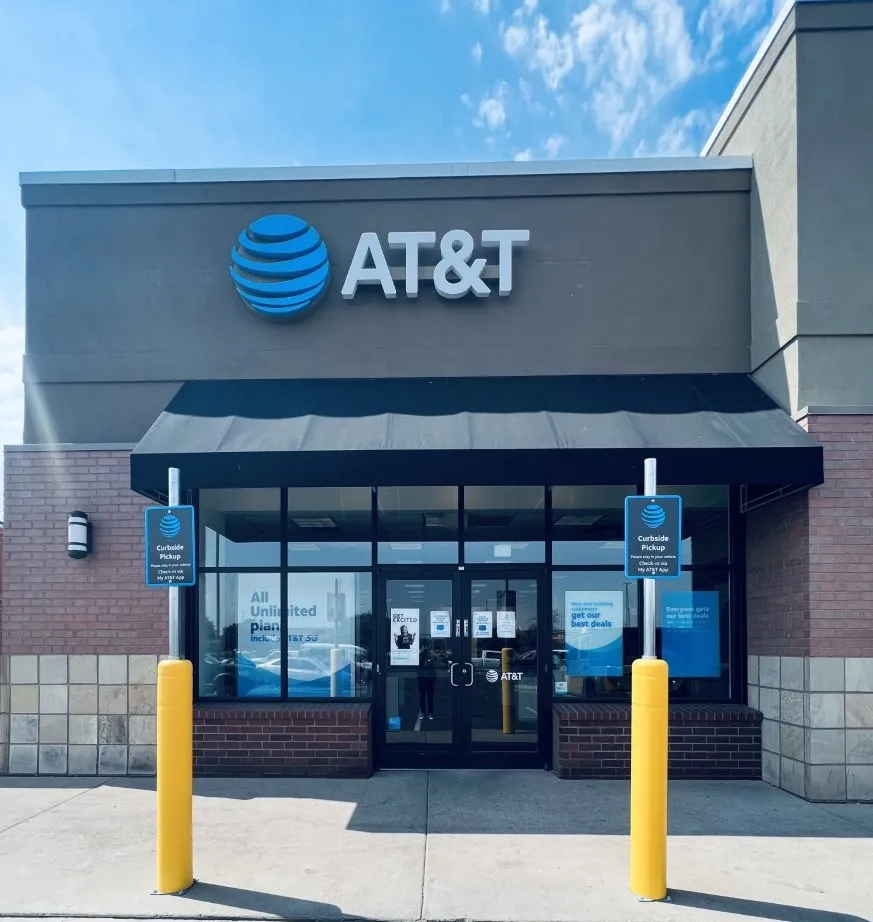 AT&T Store Denver - Quebec Square