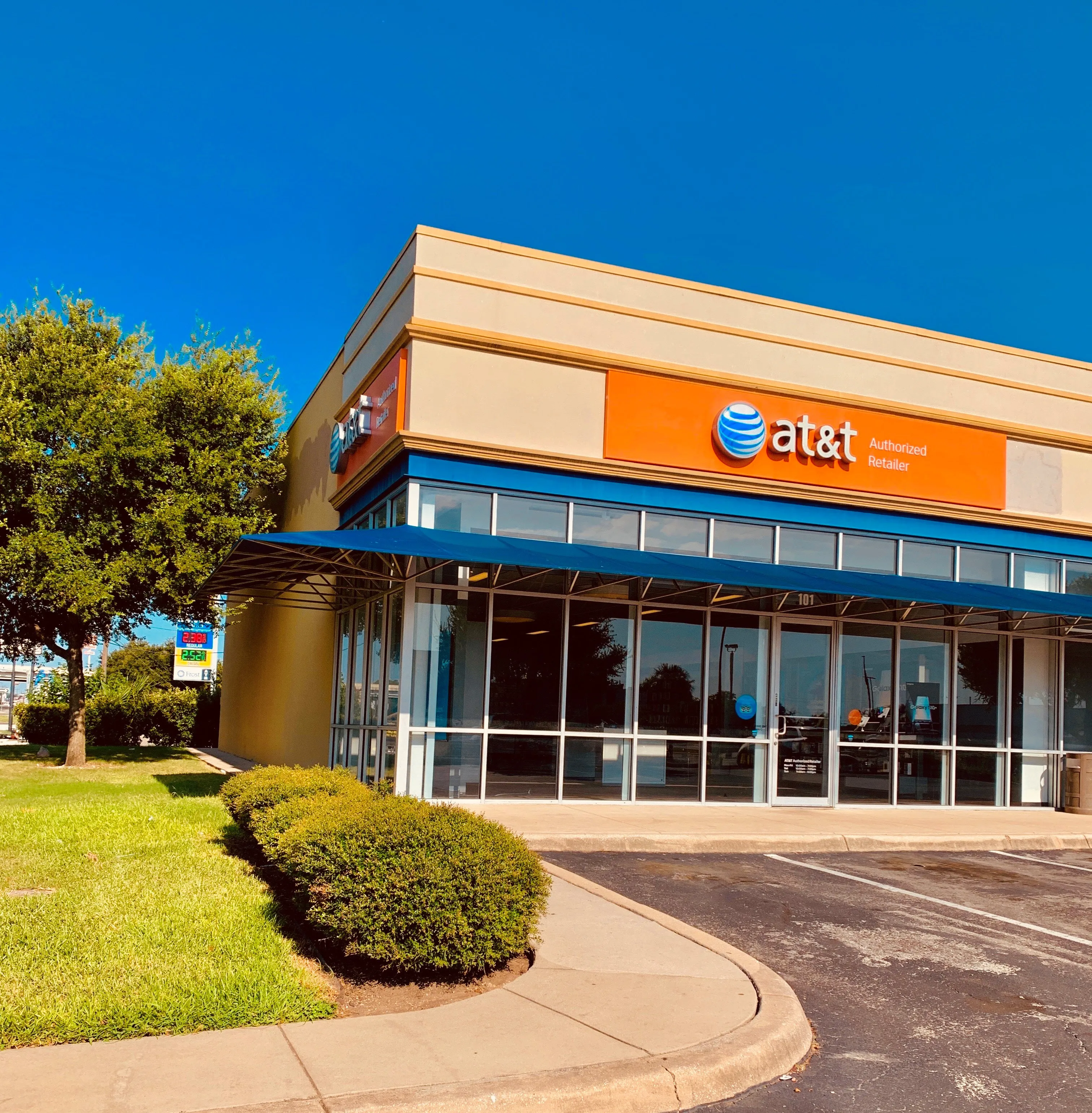 AT&T Store San Antonio - Rigsby Ave