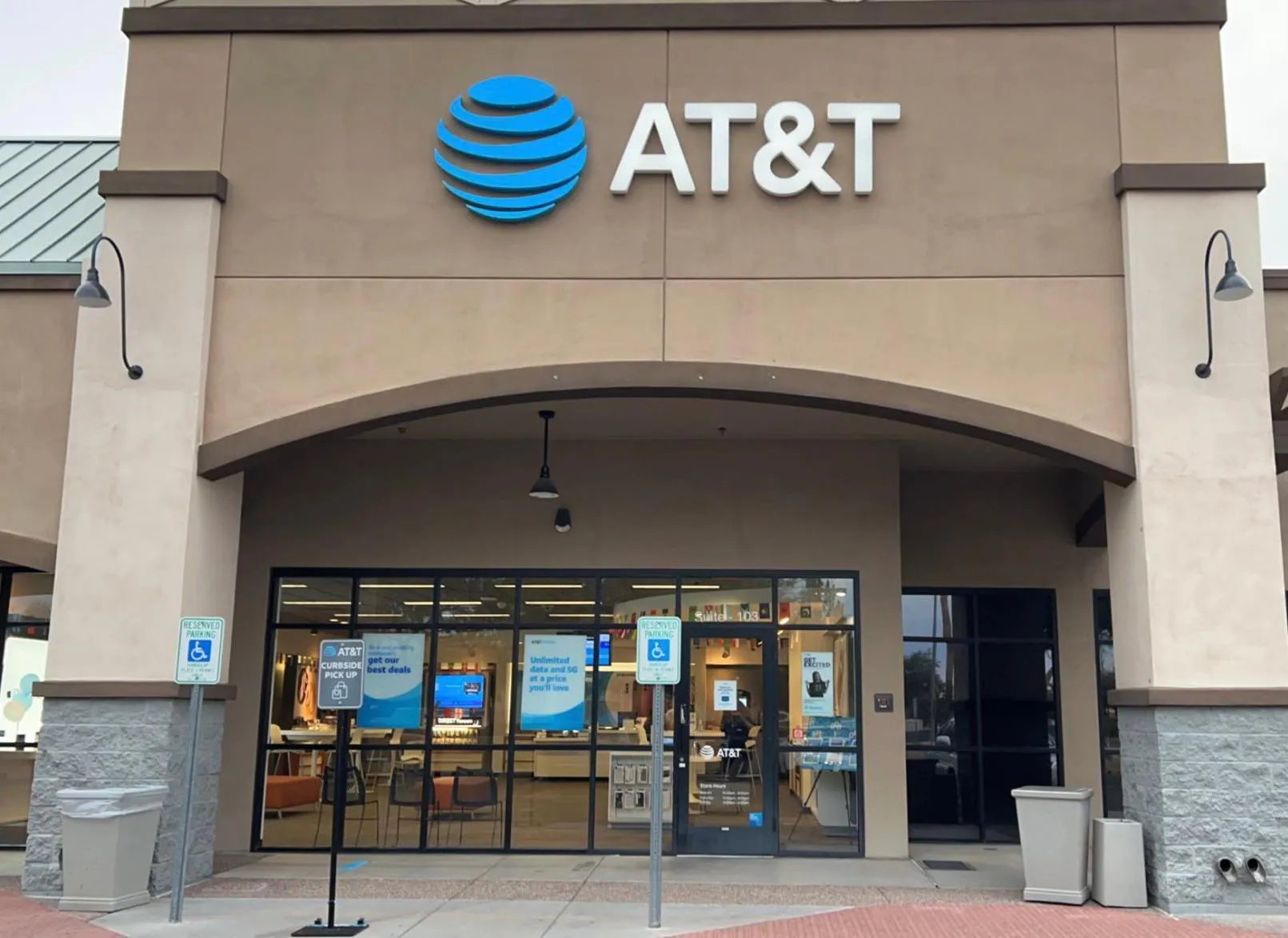 AT&T Store Surprise - W Bell Rd