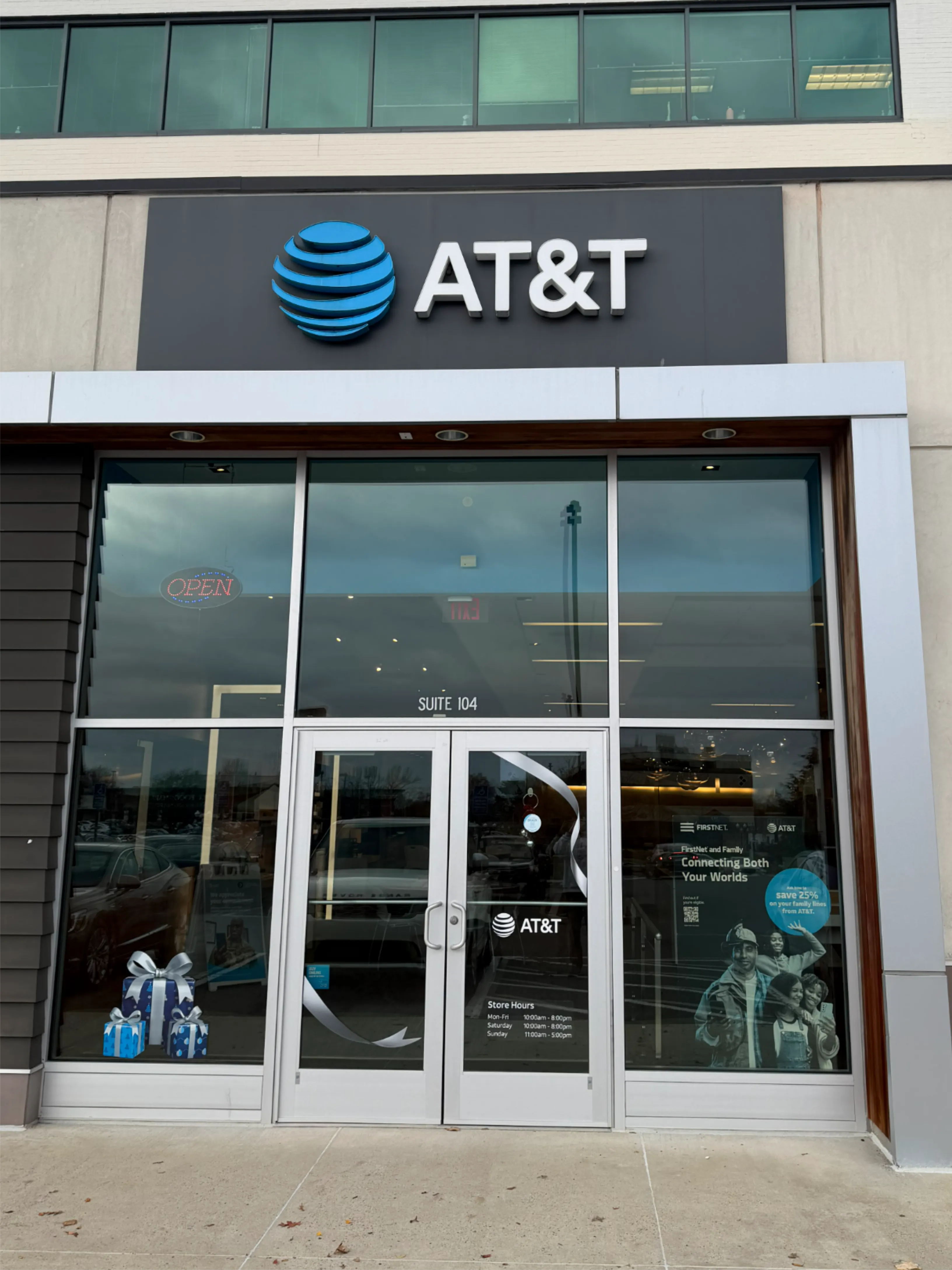 AT&T Store West Hartford - Bishops Corner
