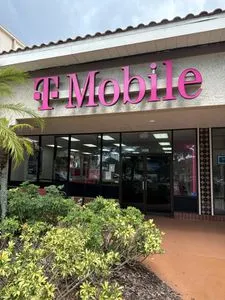T-Mobile Main St & Keene Rd