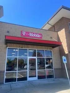 T-Mobile Center Dr & Wilmington Dr