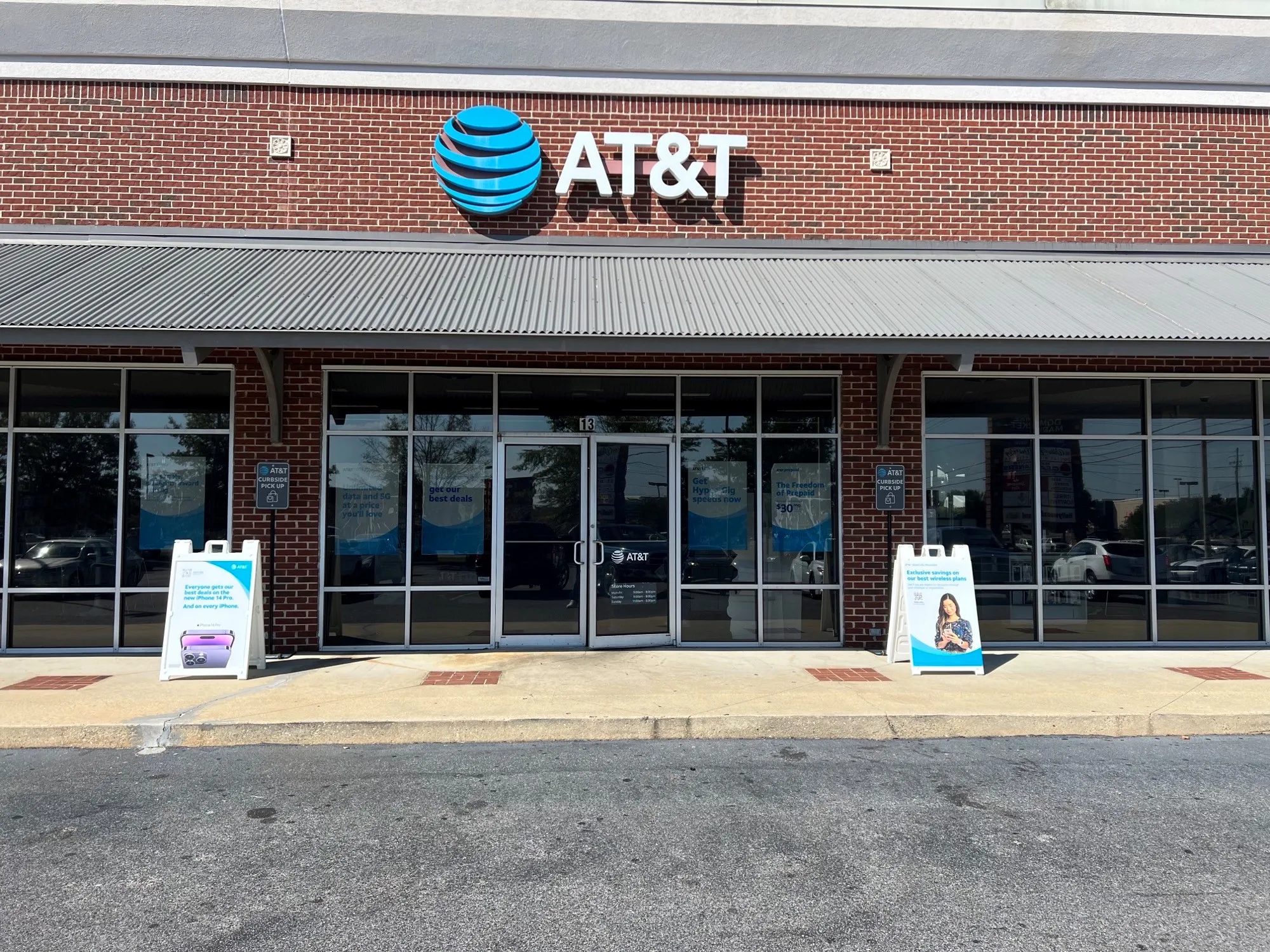 AT&T Store Mobile - Schillinger Station