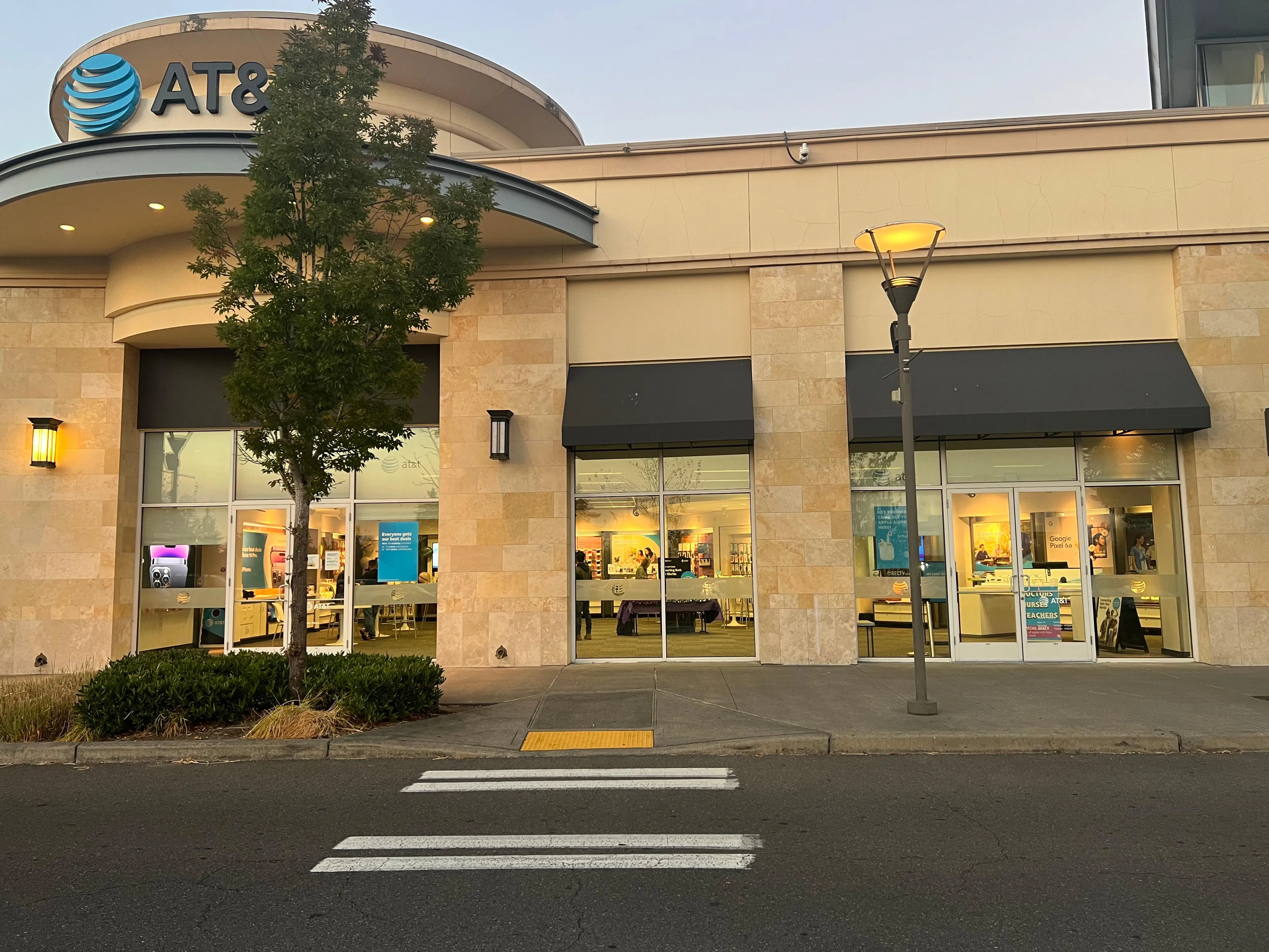 AT&T Store Tacoma - Tacoma Mall