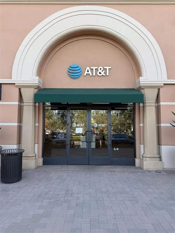 AT&T Store Irvine - Irvine Woodbury