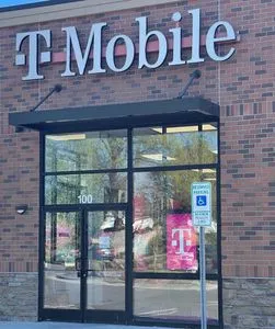 T-Mobile Guess Rd & Albany St