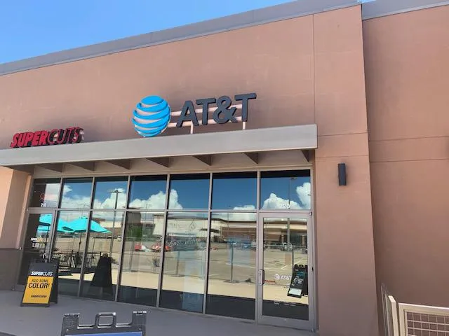 AT&T Store Lone Tree - LINCOLN COMMONS