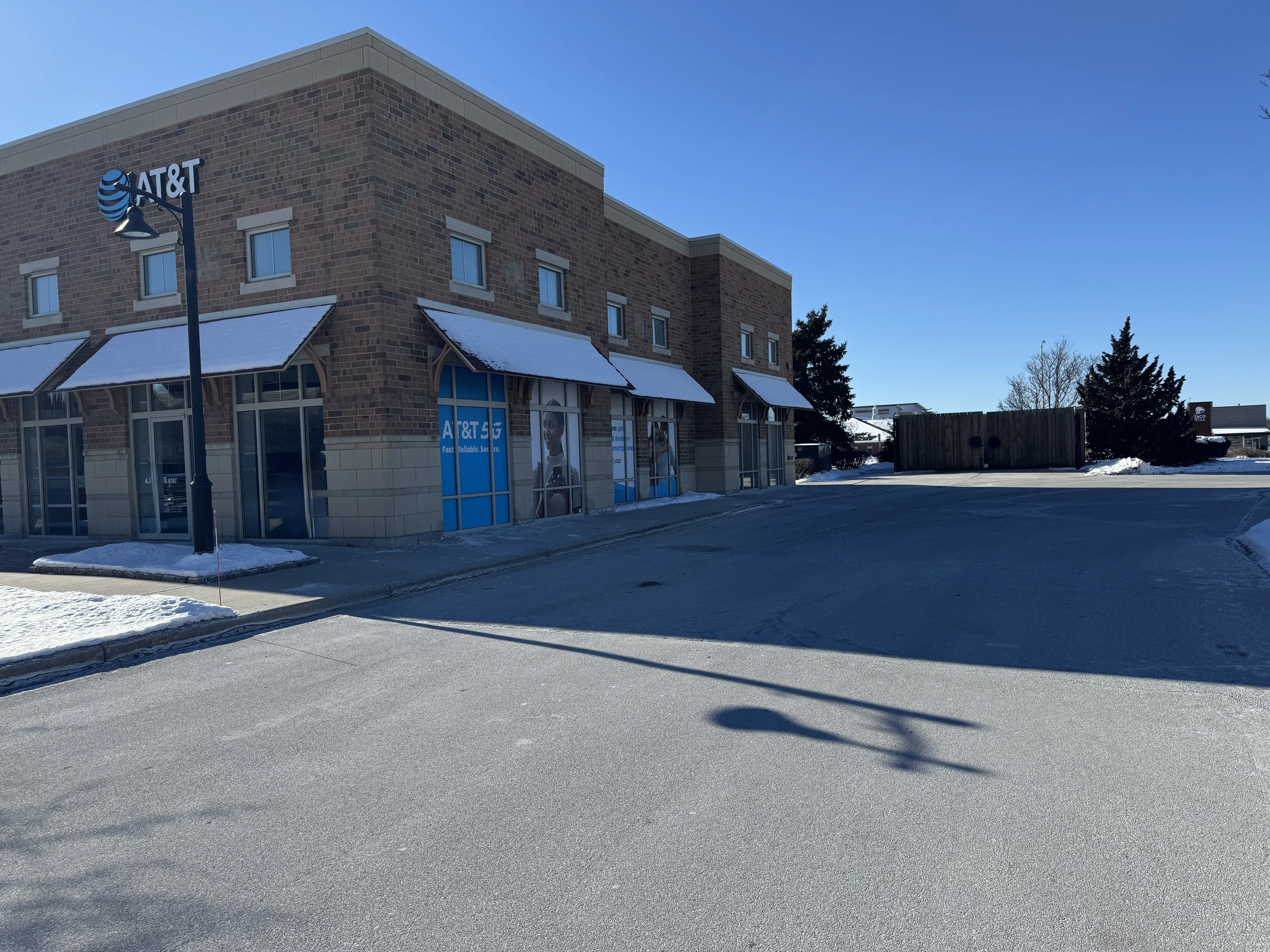 AT&T Store Oconomowoc - Oconomowoc
