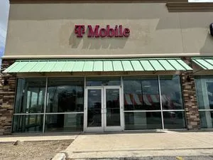 T-Mobile S Bibb Ave & E Main St