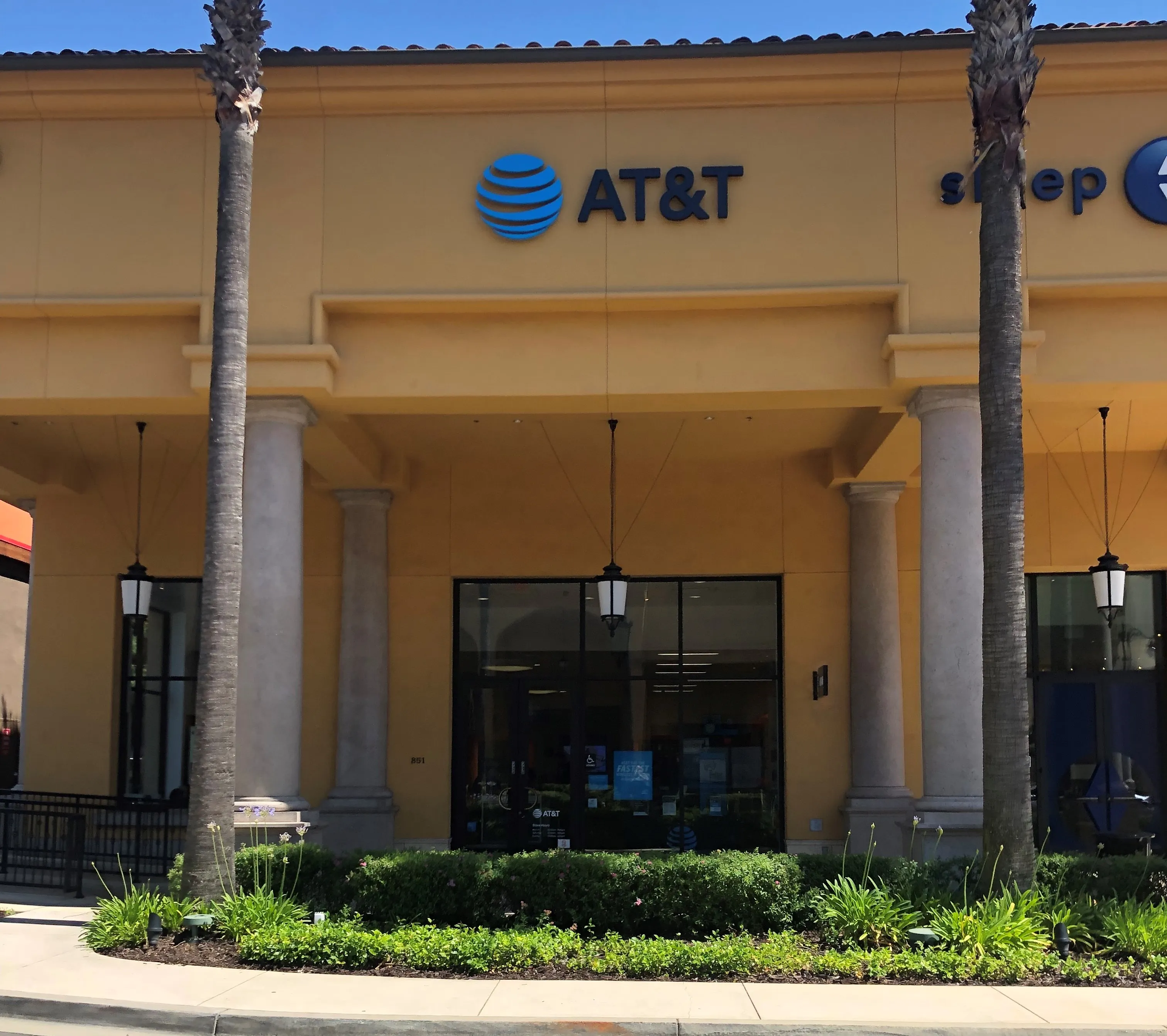 AT&T Store Folsom - Palladio