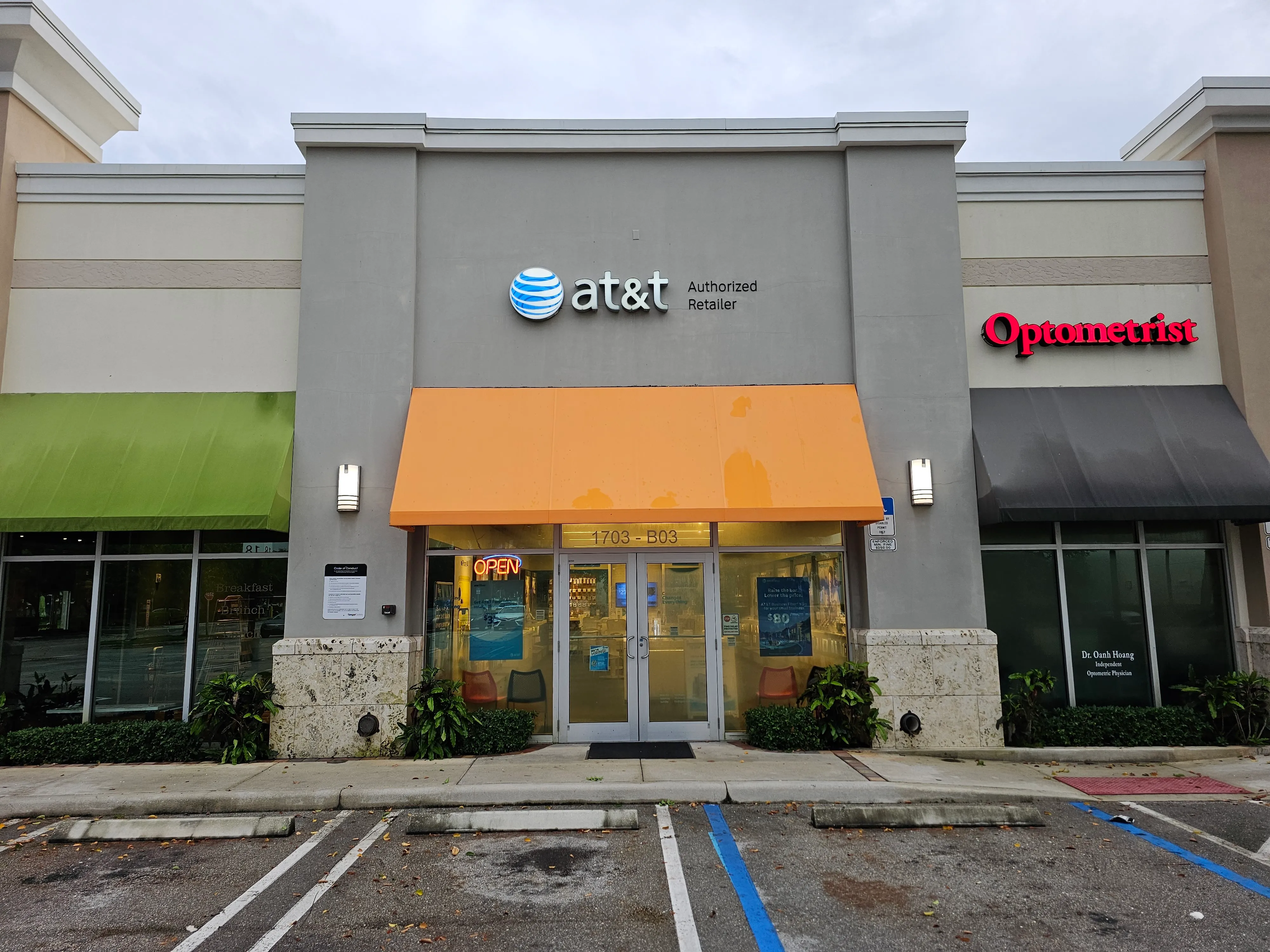 AT&T Store West Palm Beach - Palm Beach Outlet