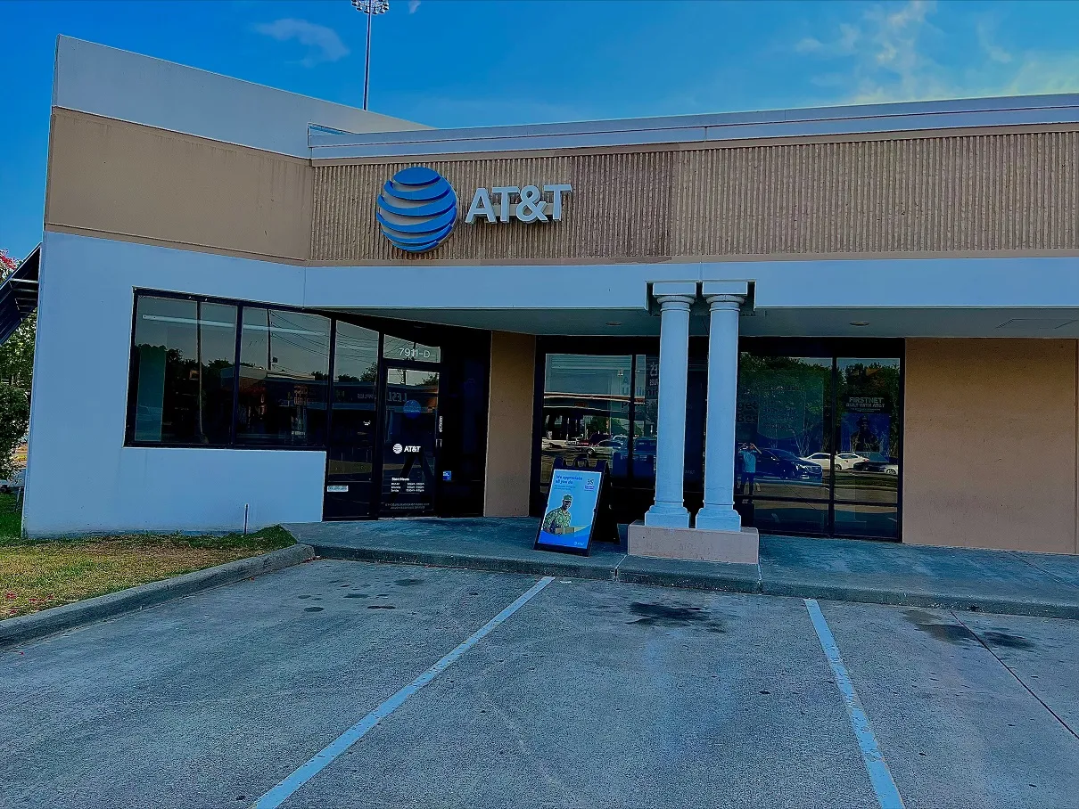 AT&T Store Houston - Willowbrook
