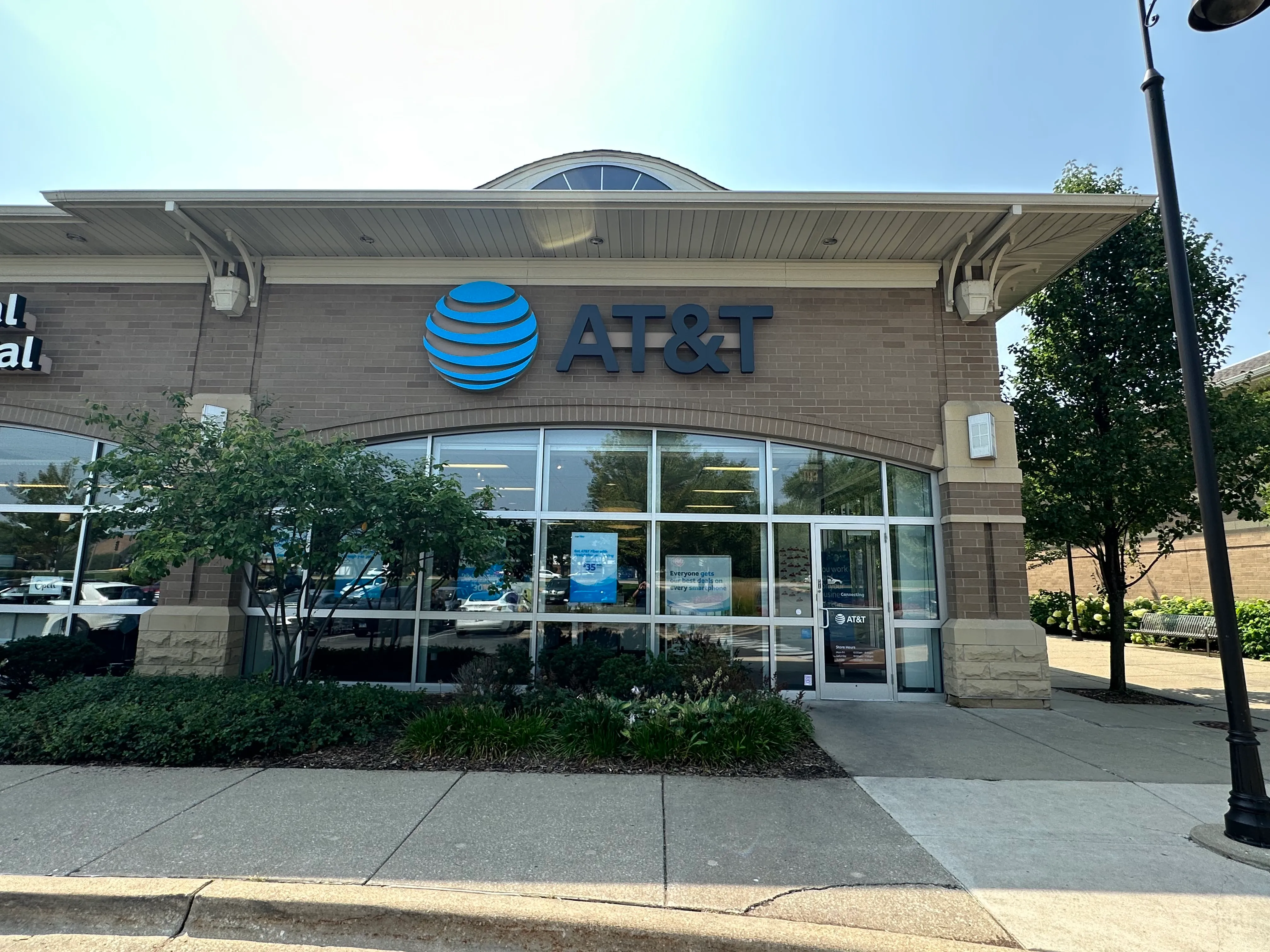 AT&T Store Darien - Marketplace at Darien