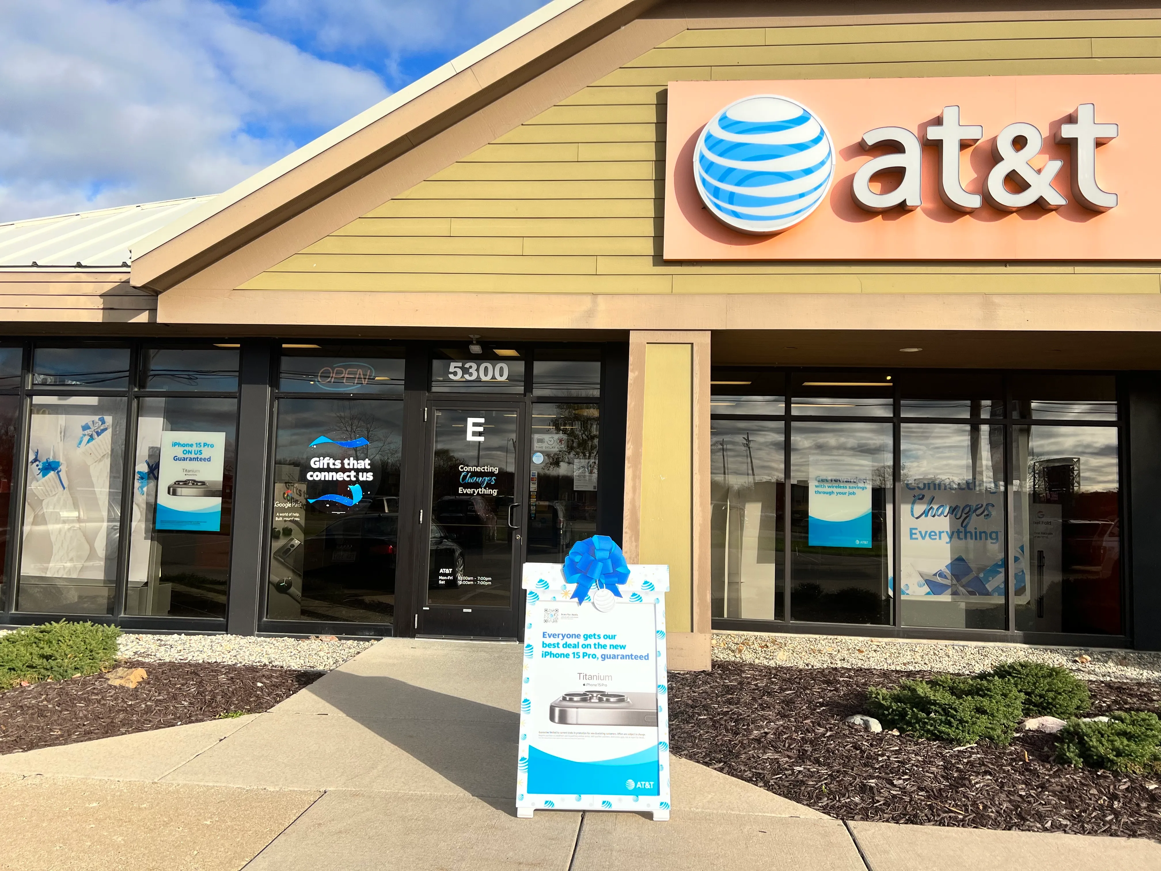 AT&T Store Grand Rapids - Grand Rapids