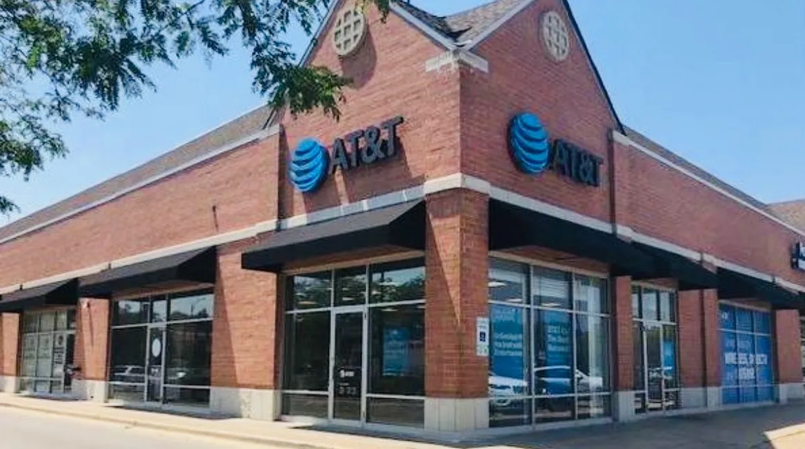 AT&T Store Chicago - S Cottage Grove