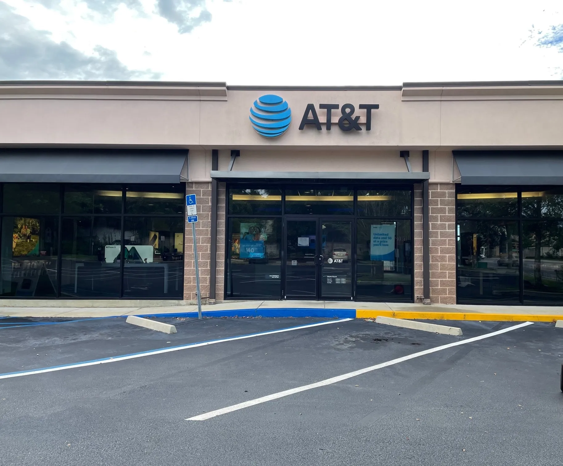 AT&T Store Tallahassee - Park & Magnolia