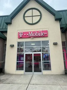 T-Mobile US-130 & Maple Stream Rd