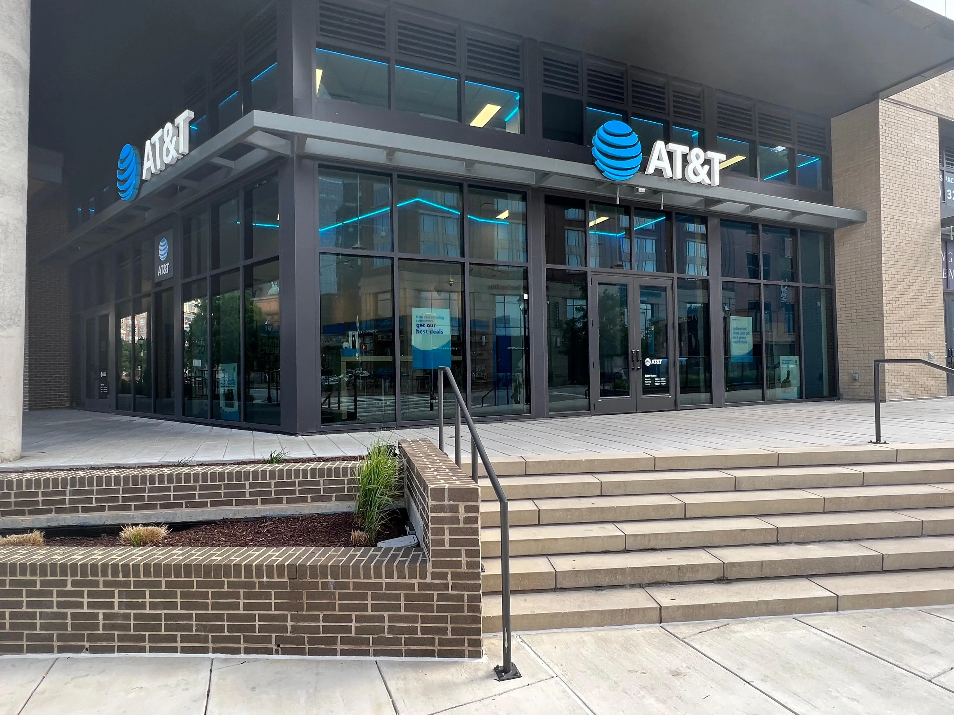 AT&T Store Baltimore - Harbor East