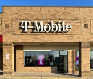 T-Mobile Tower Square Shopping Center