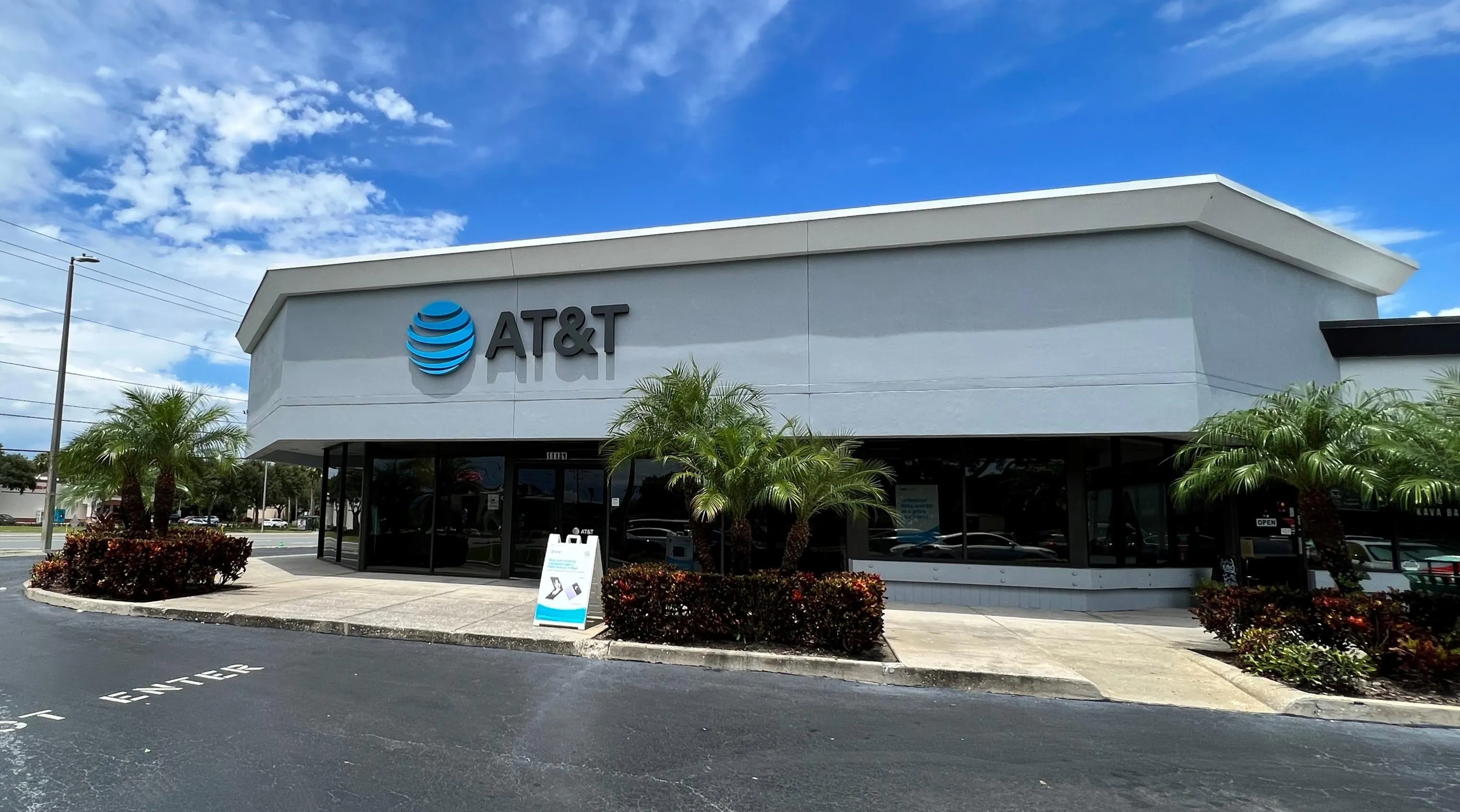 AT&T Store Tampa - North Tampa