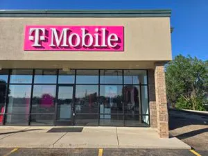 T-Mobile US 66 & Edgewood