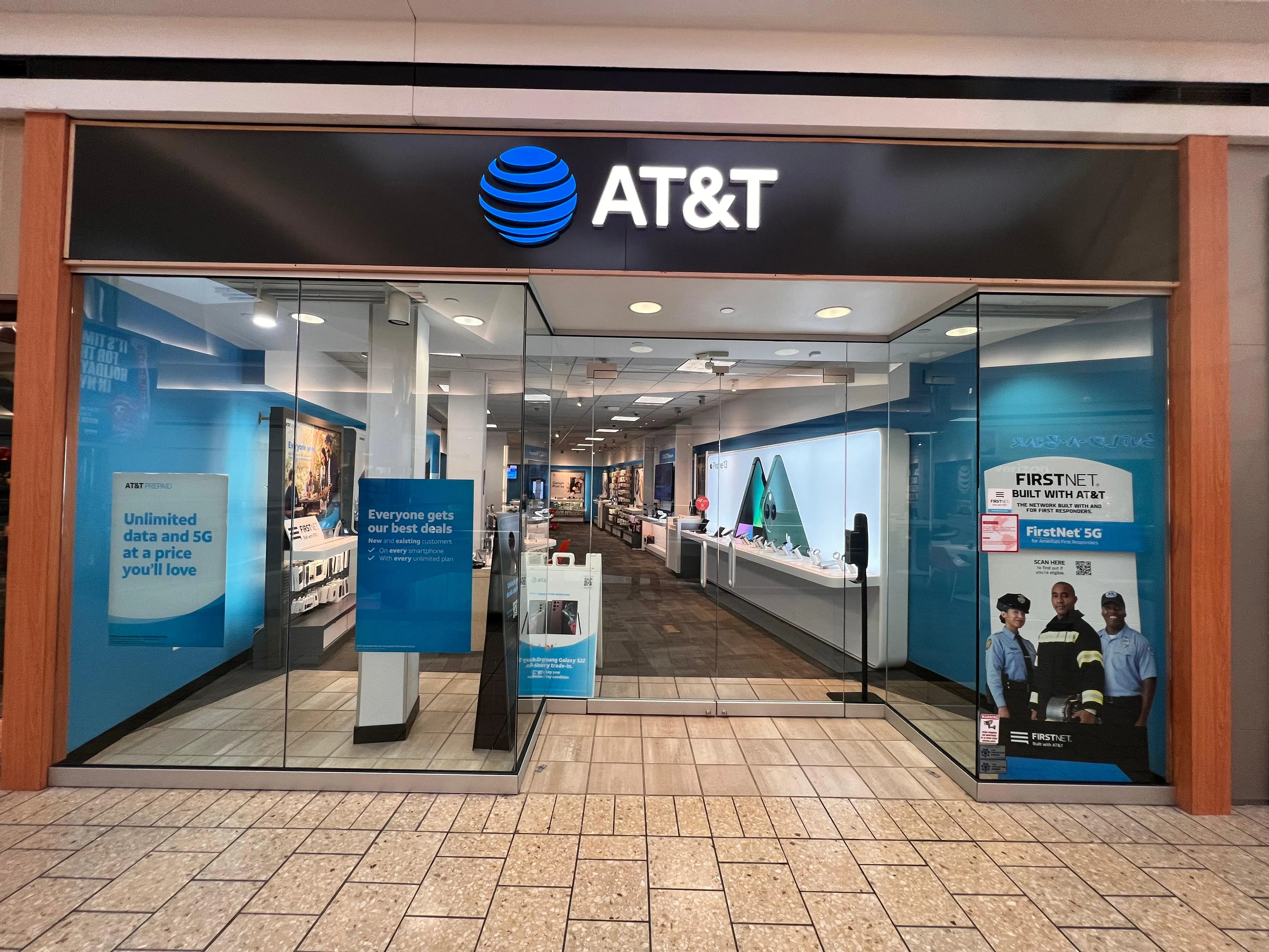 AT&T Store Fairfax - Fair Oaks Mall