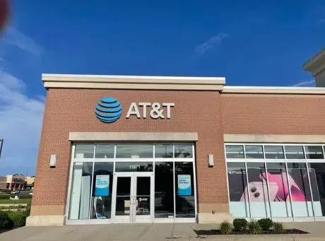 AT&T Store Olathe - Olathe Pointe