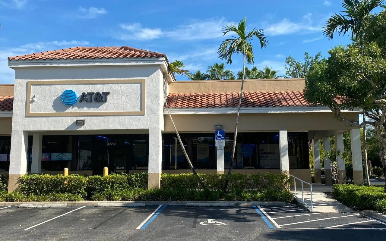 AT&T Store Plantation - W Sunrise Blvd Plantation