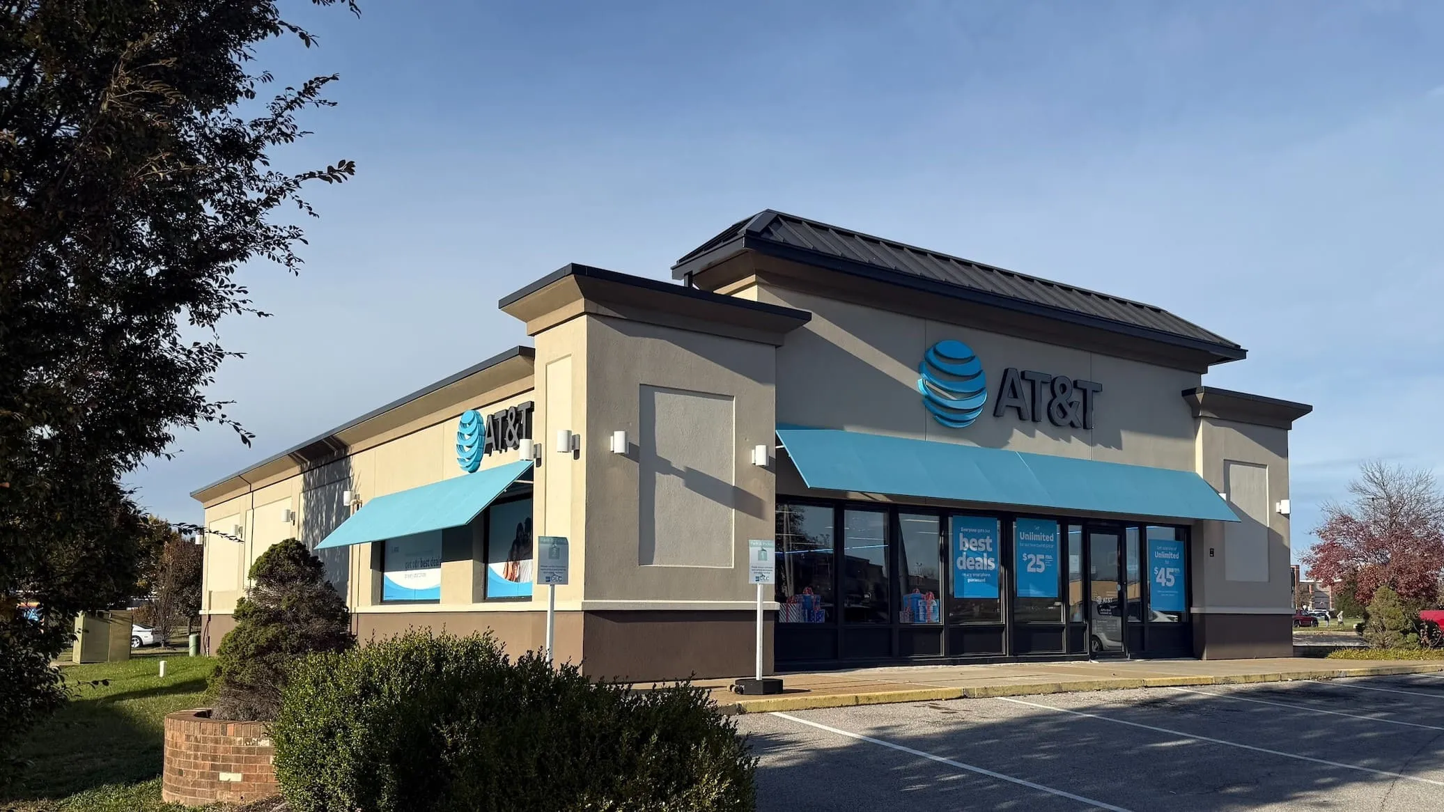 AT&T Store Carbondale - East Main