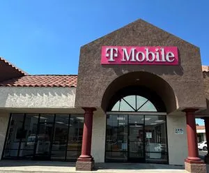 T-Mobile Jamacha Rd & Cuyamaca College Dr W